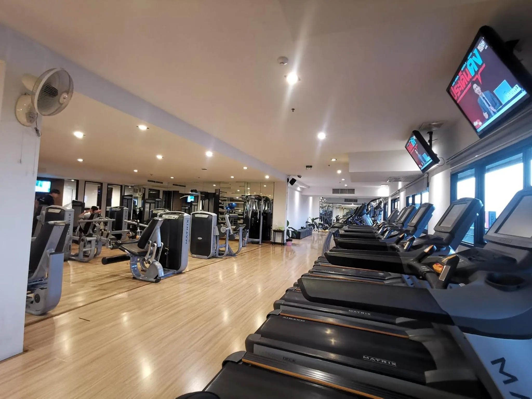 Fitness centre/facilities in Sunee Grand Hotel and Convention Center