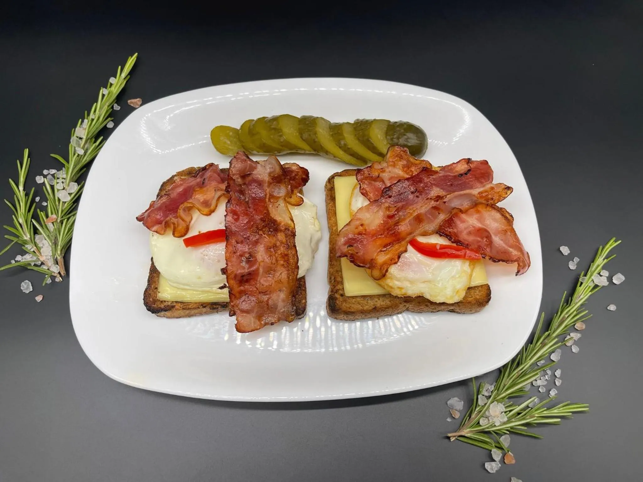 Food in Hotel Prestige