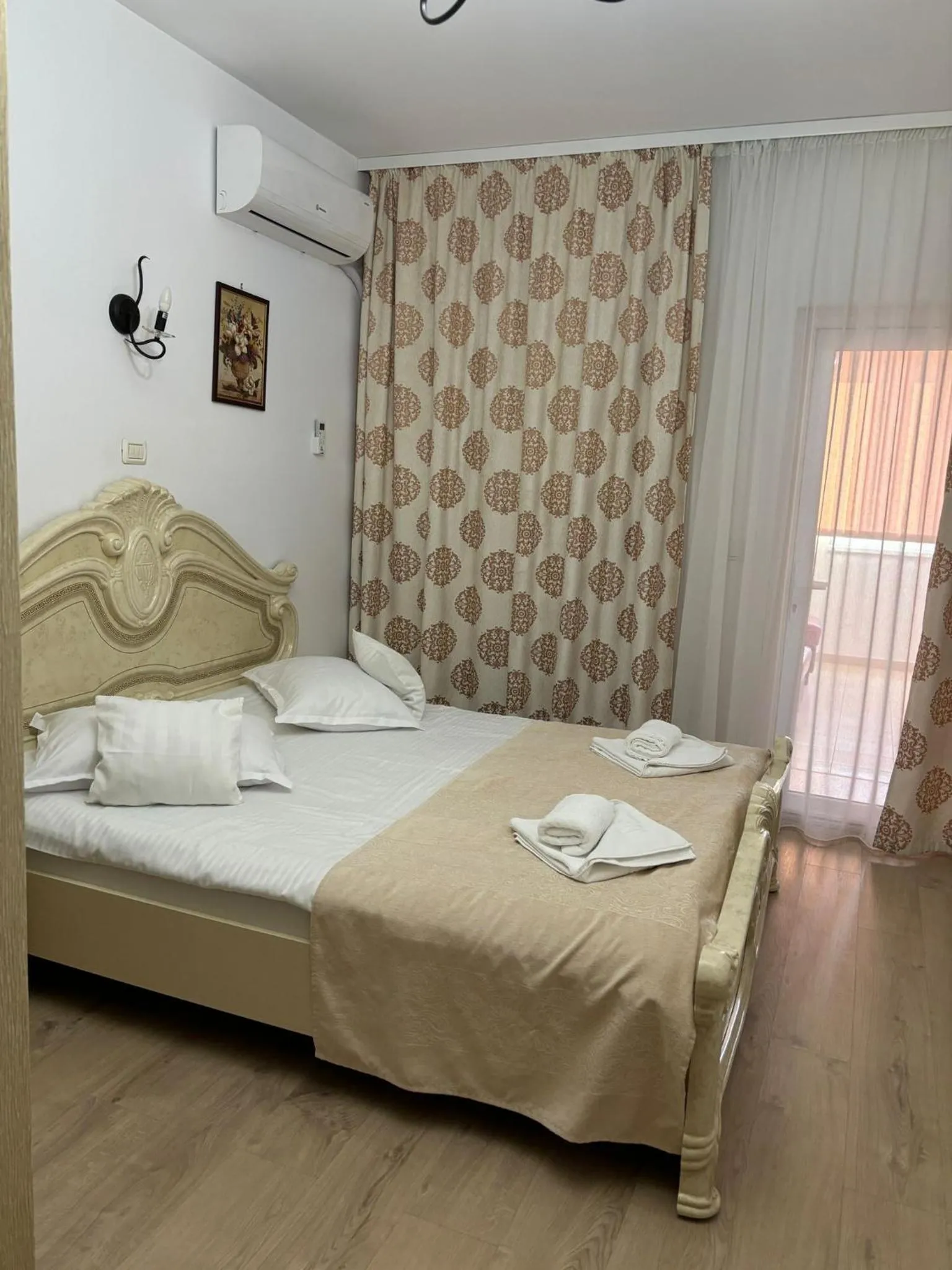 Bed in Hotel Prestige