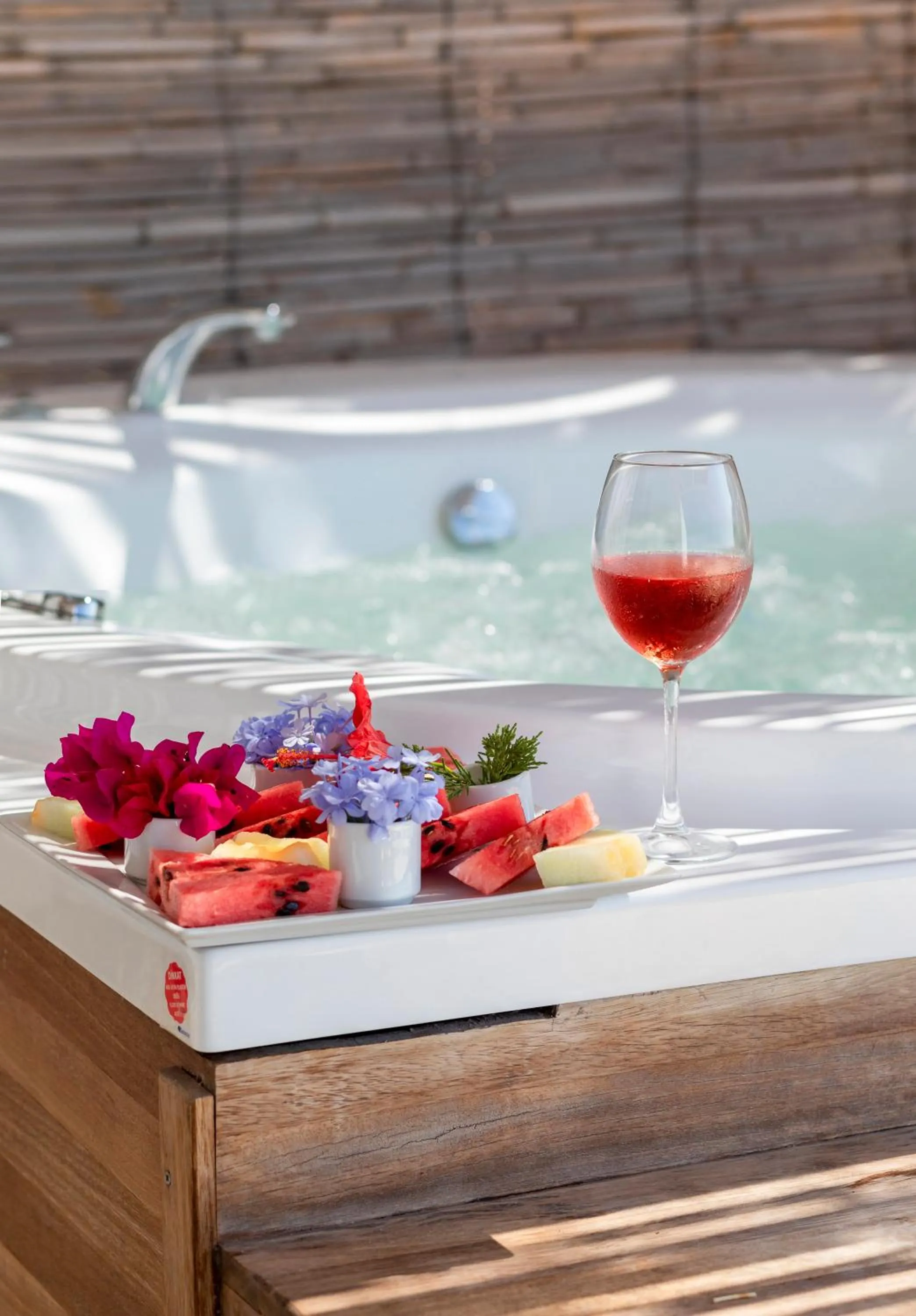 Hot Tub in Vega Aparts