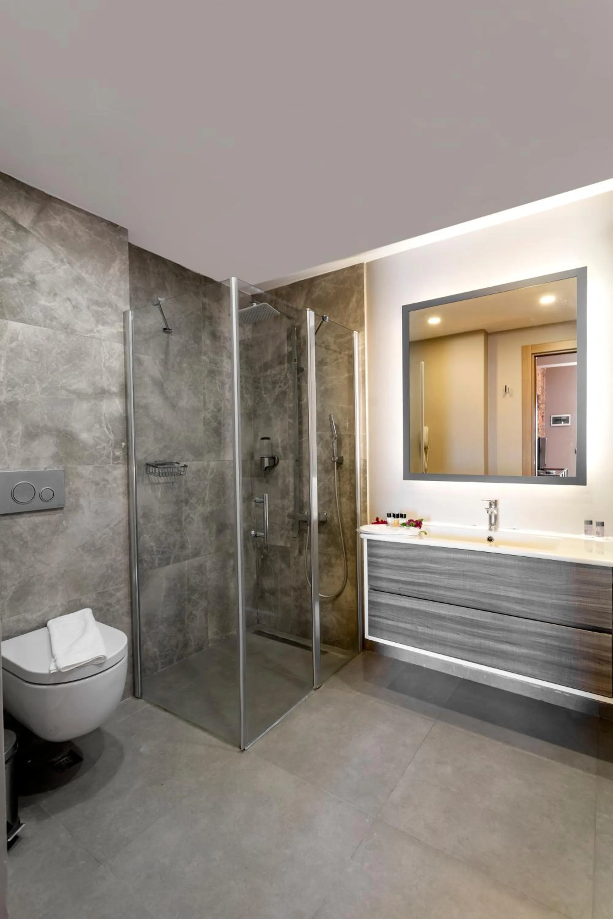 Bathroom in Vega Aparts