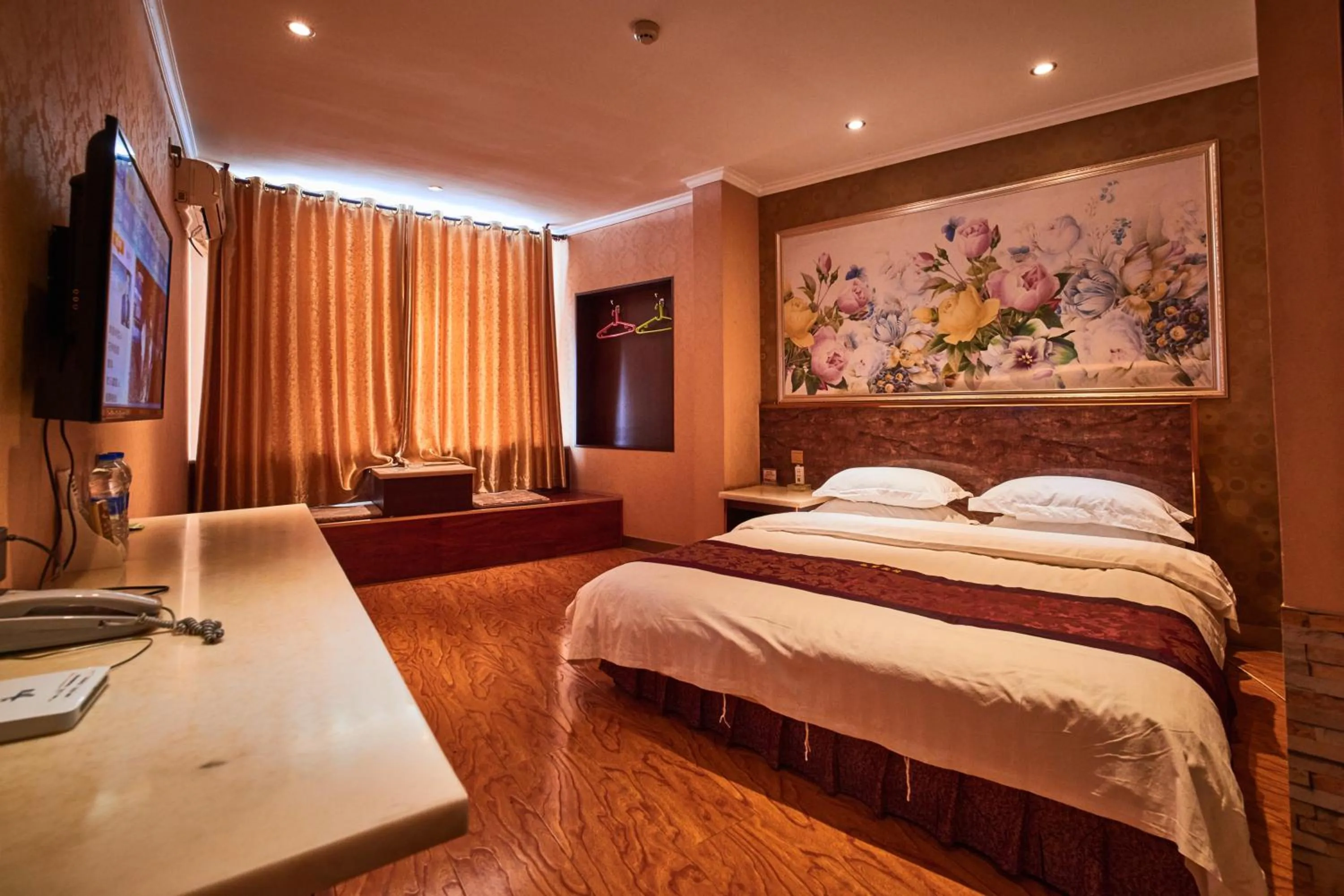 Photo of the whole room in Zhangye Liangmao Hotel