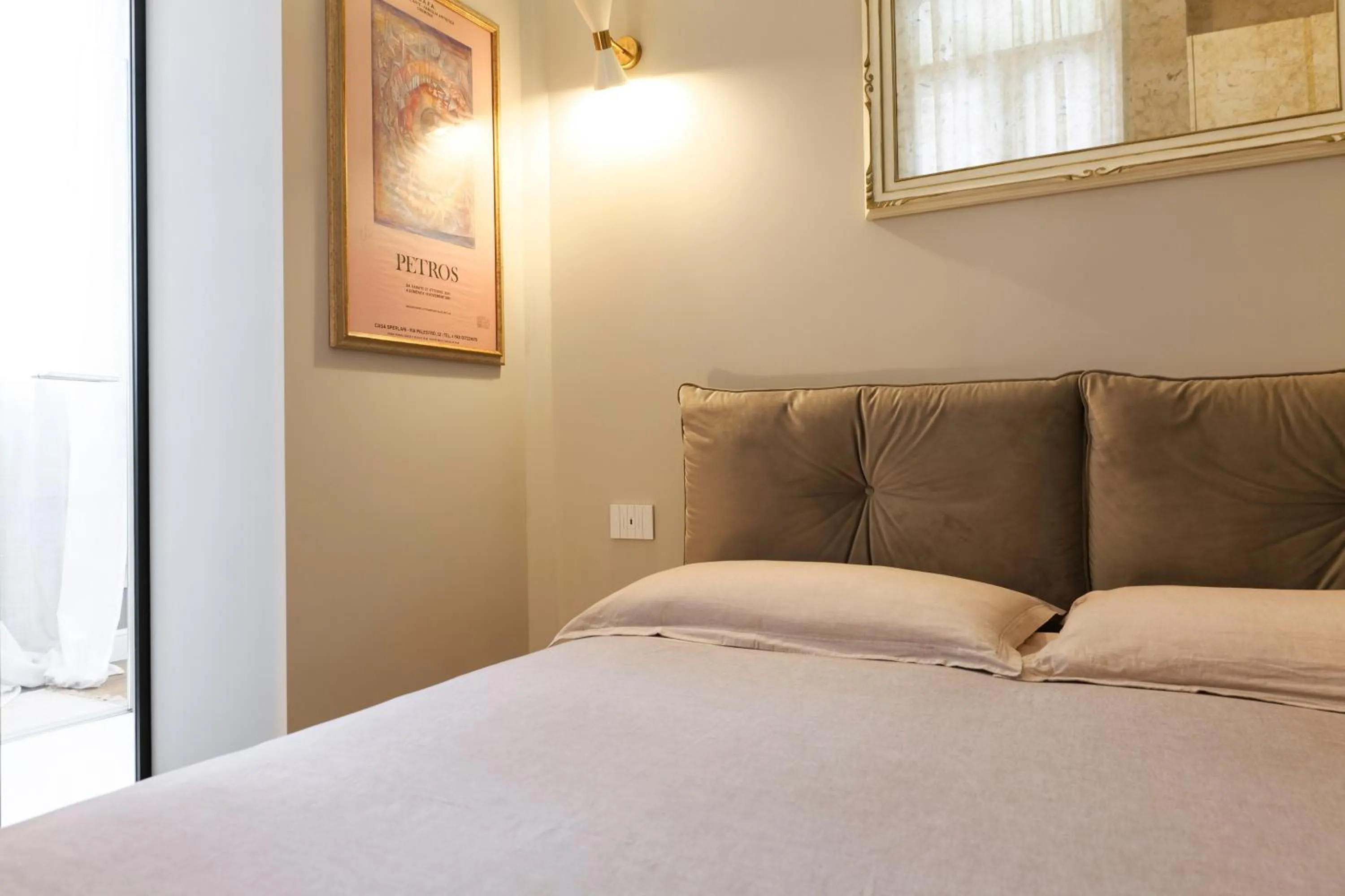 Bed in La Chambre Milano Guest House