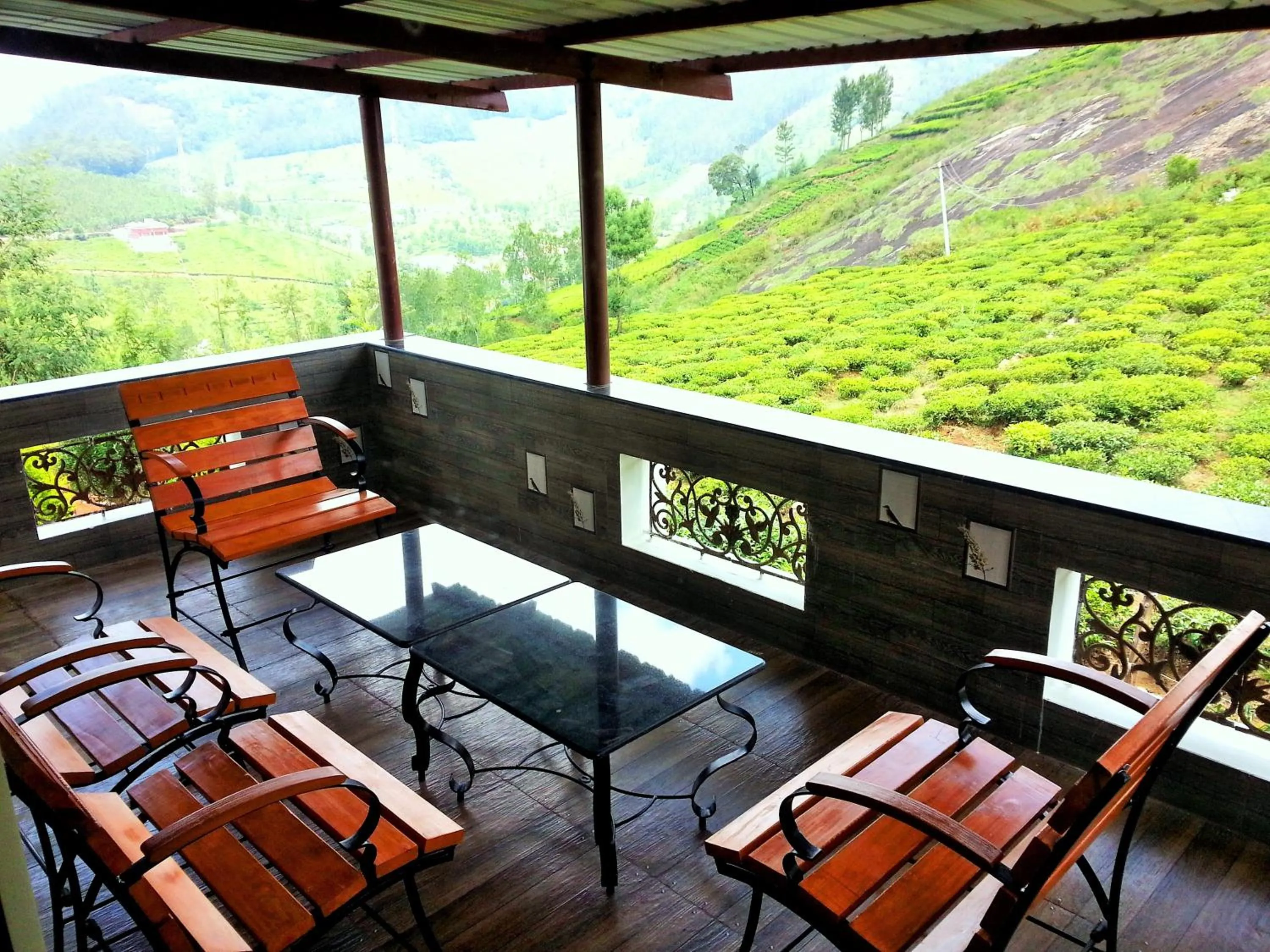 Balcony/Terrace in Green Nest Resort Ooty