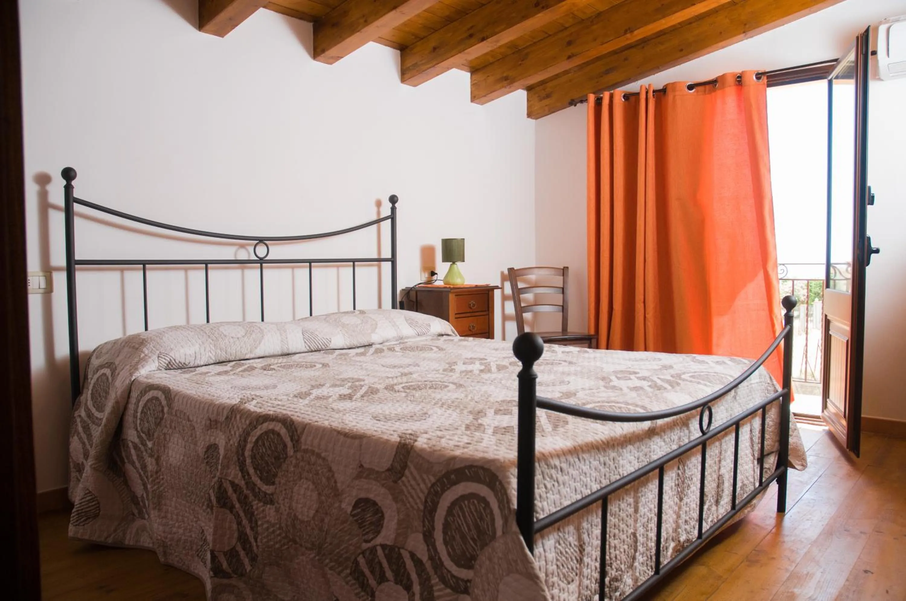 Bedroom, Bed in Hotel Donna Carmela Sede Unica a Sciacca