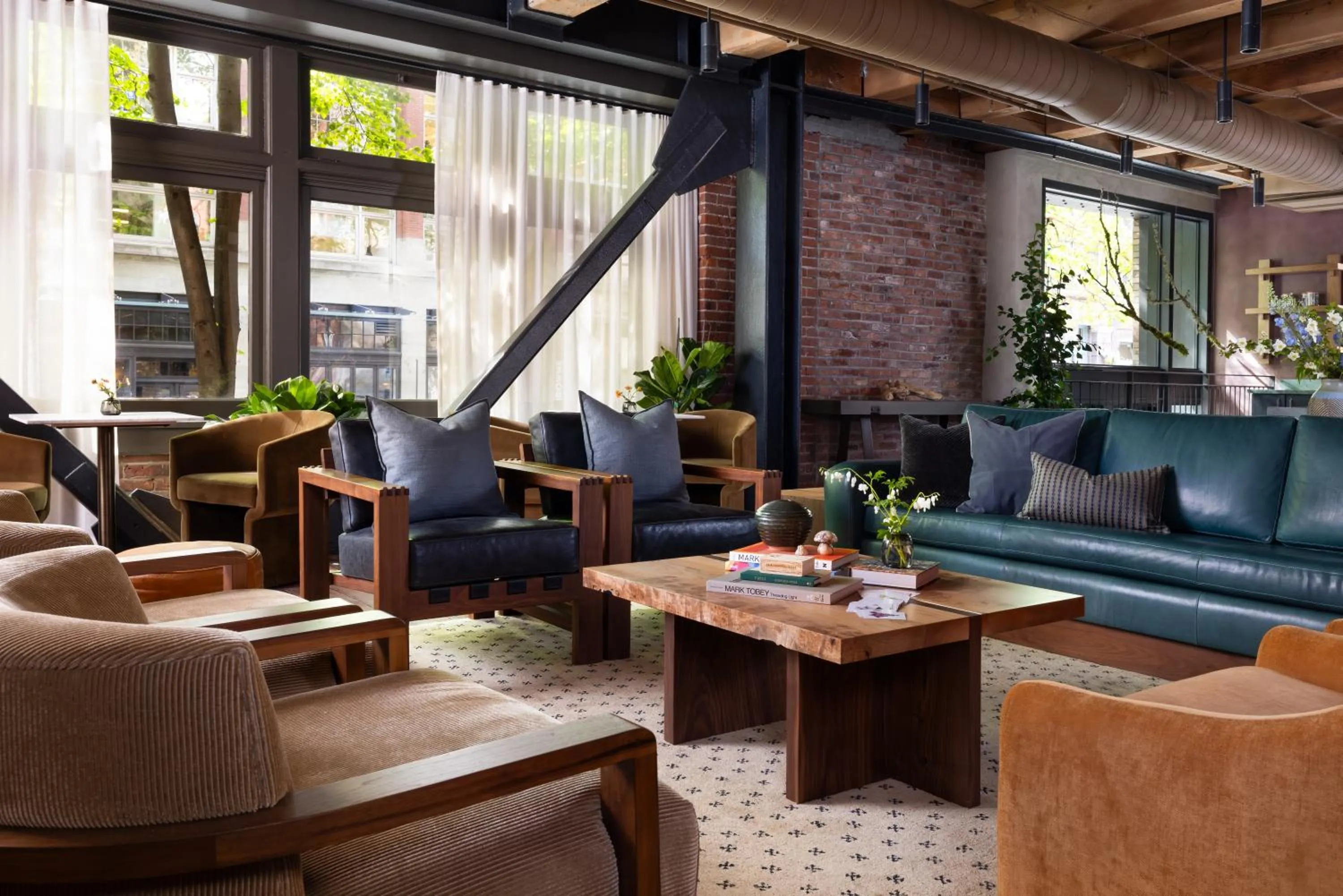 Coffee/tea facilities in Populus Seattle