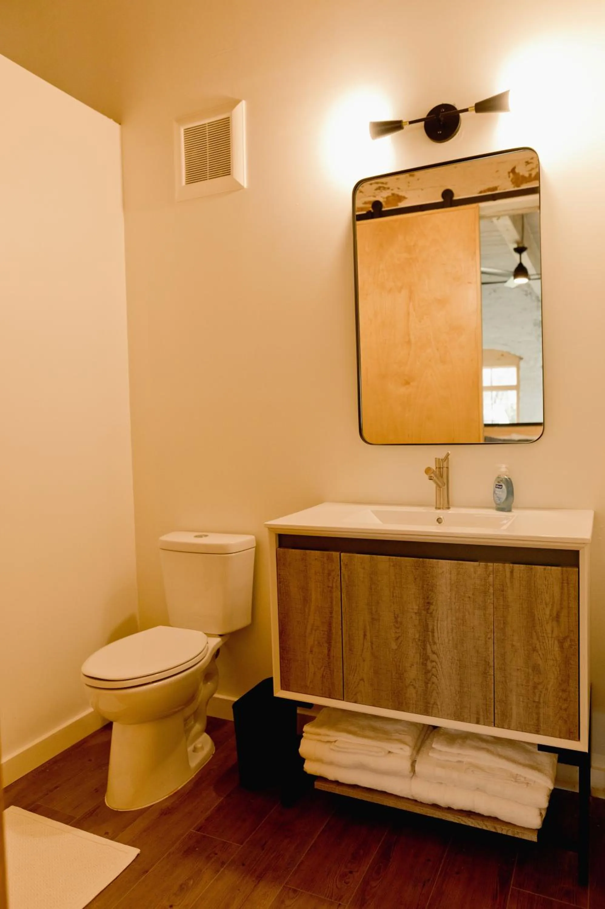 Toilet in Loom Room Retreat