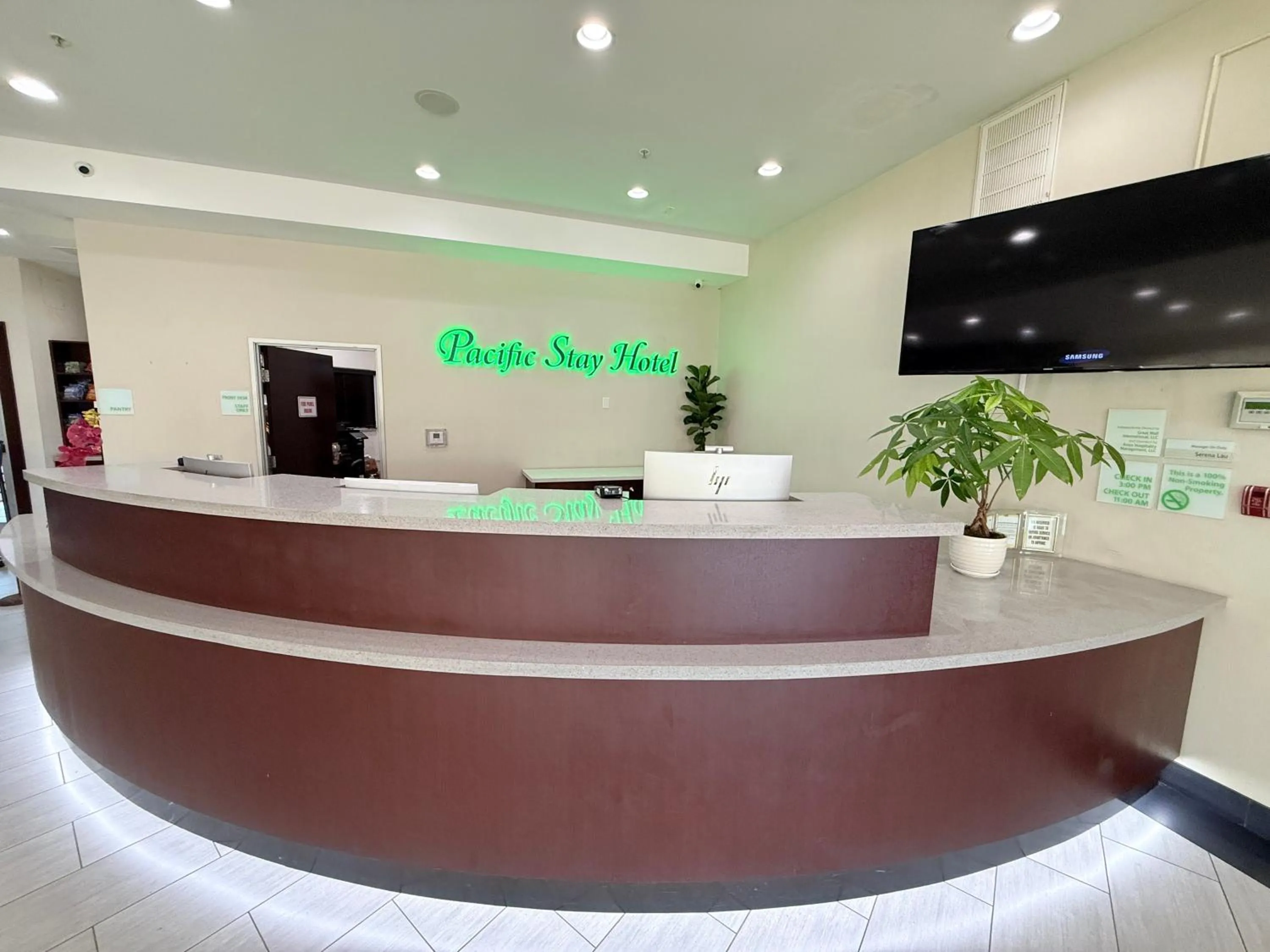 Lobby or reception in Pacific Stay Hotel
