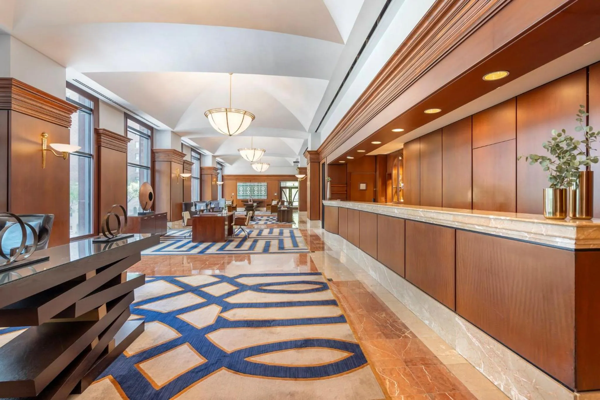 Lobby or reception in Omni Chicago Hotel