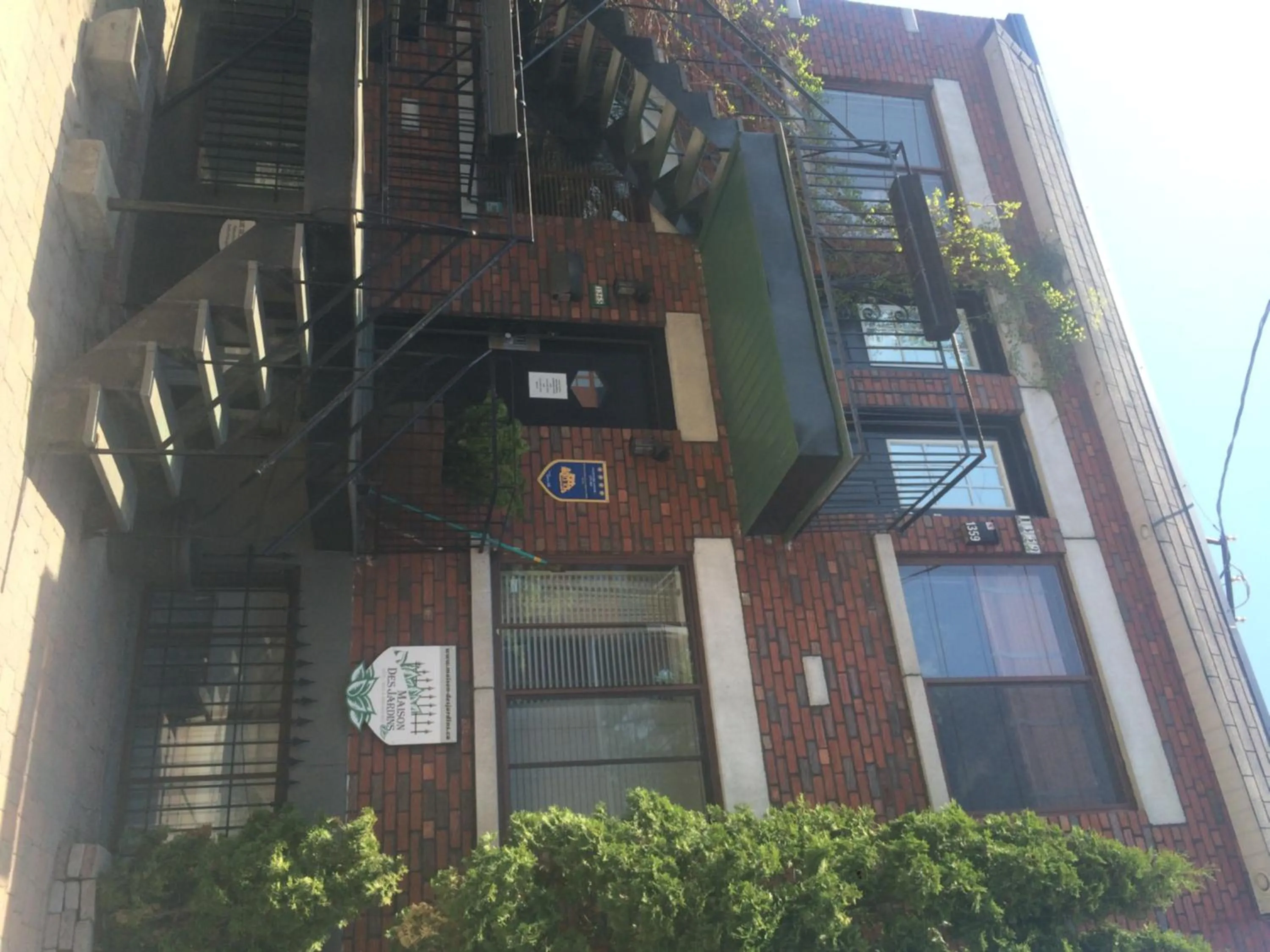 Facade/entrance in Maison Des Jardins B & B