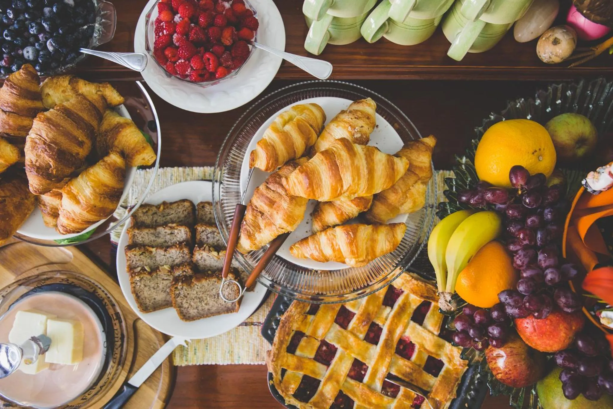 Breakfast in Maison Des Jardins B & B