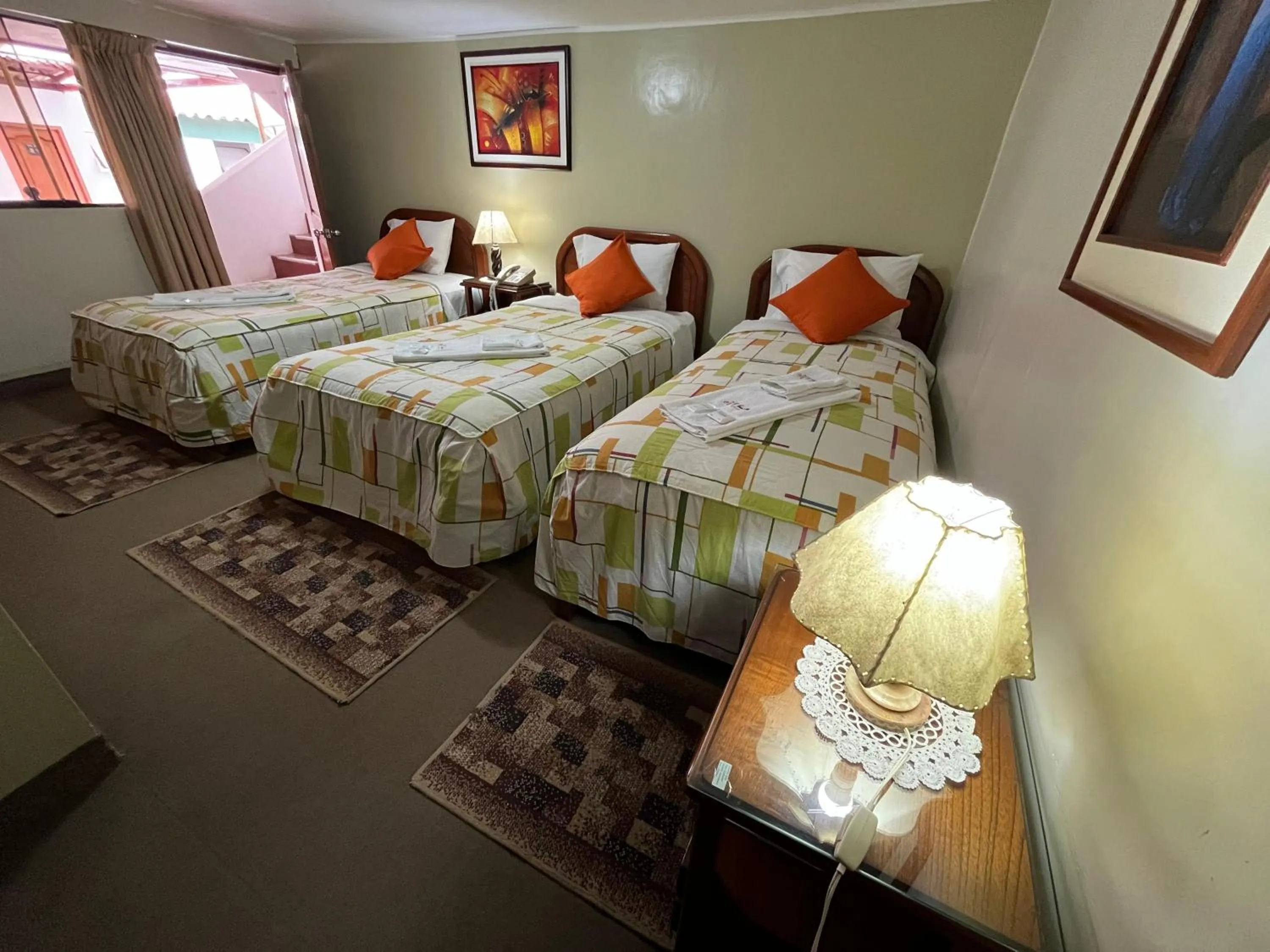 Photo of the whole room, Bed in El Cumbe Inn