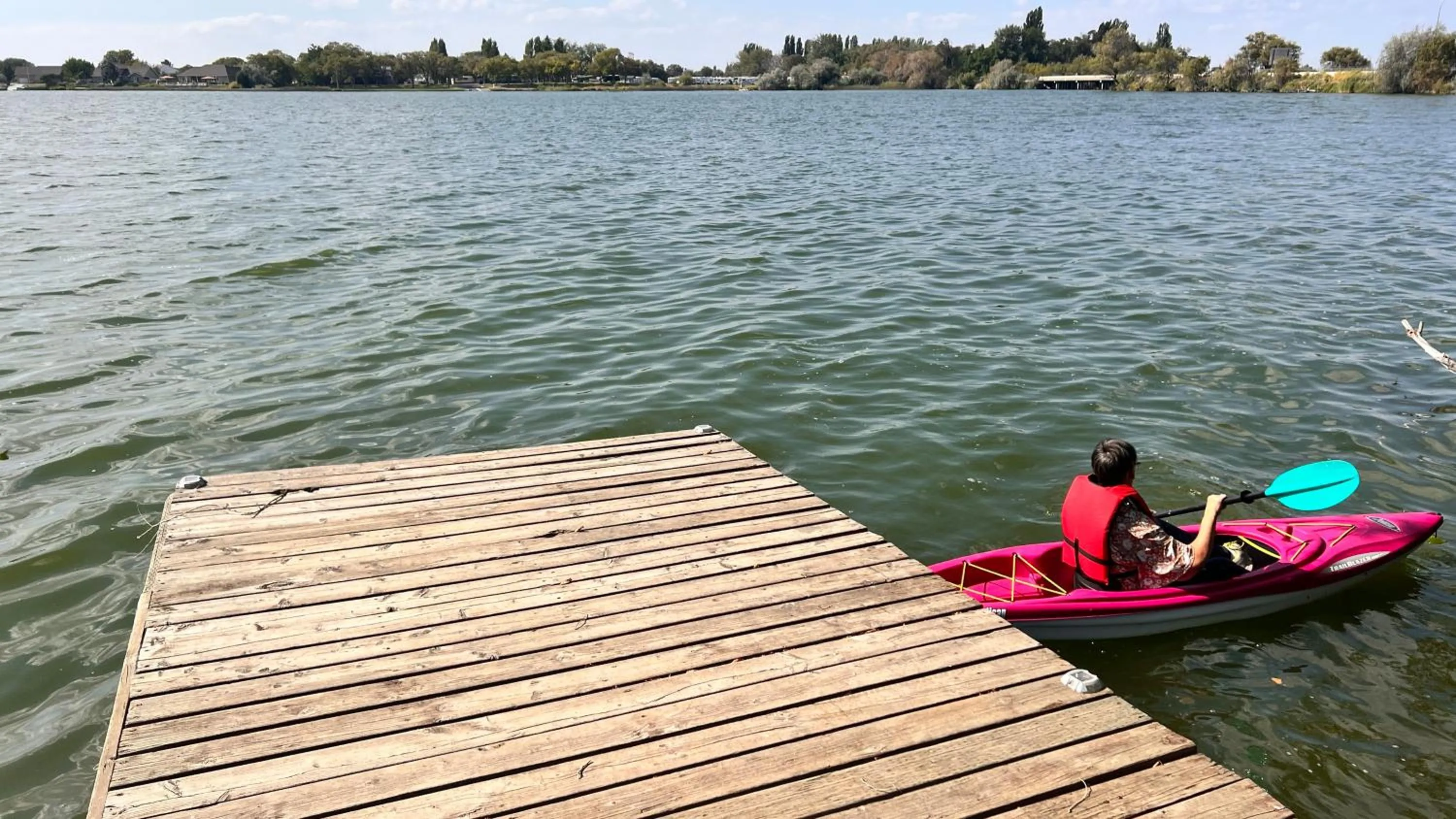 Lakeshore Inn Water Front