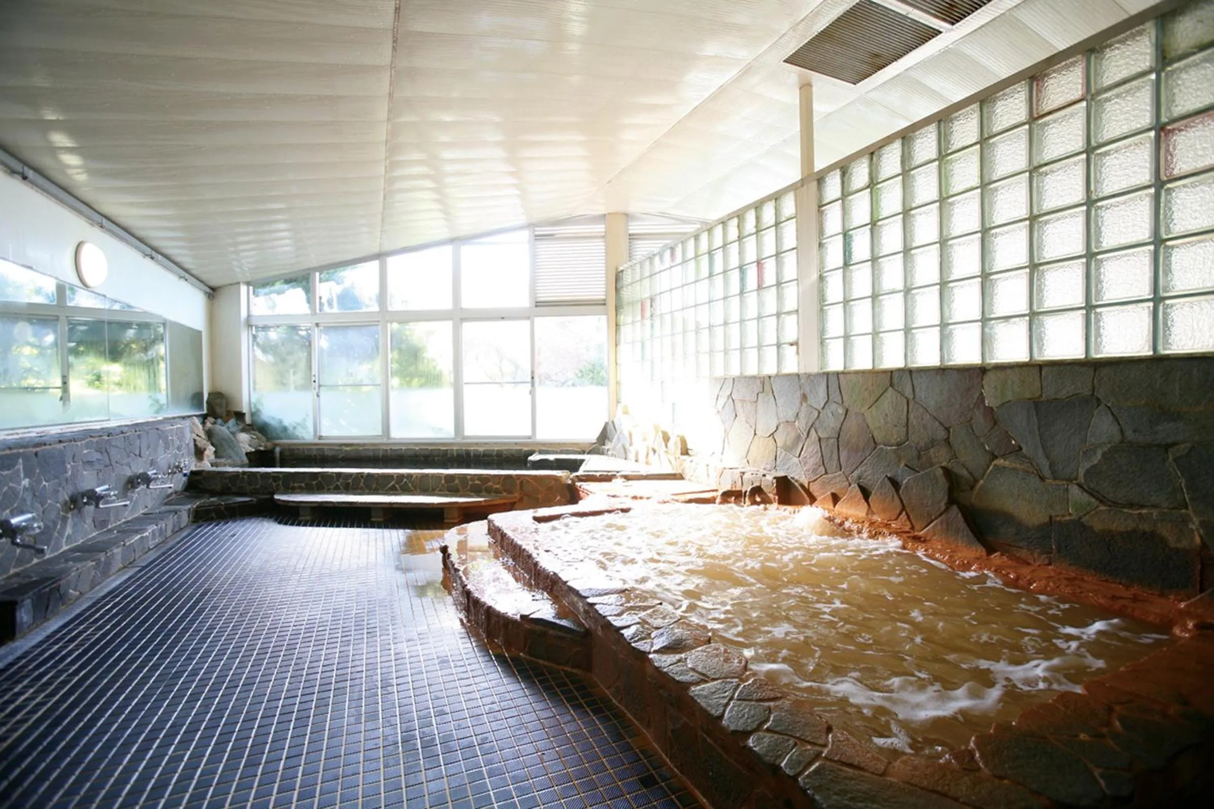 Hot Spring Bath in Arima Onsen Motoyu Ryuusenkaku