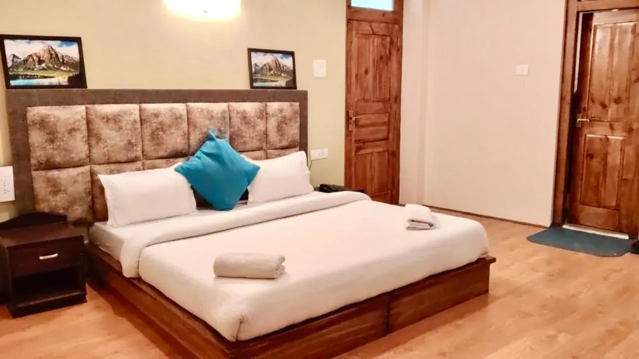 Double Room in Mandalchan hotel Double Room in Mandalchan hotel