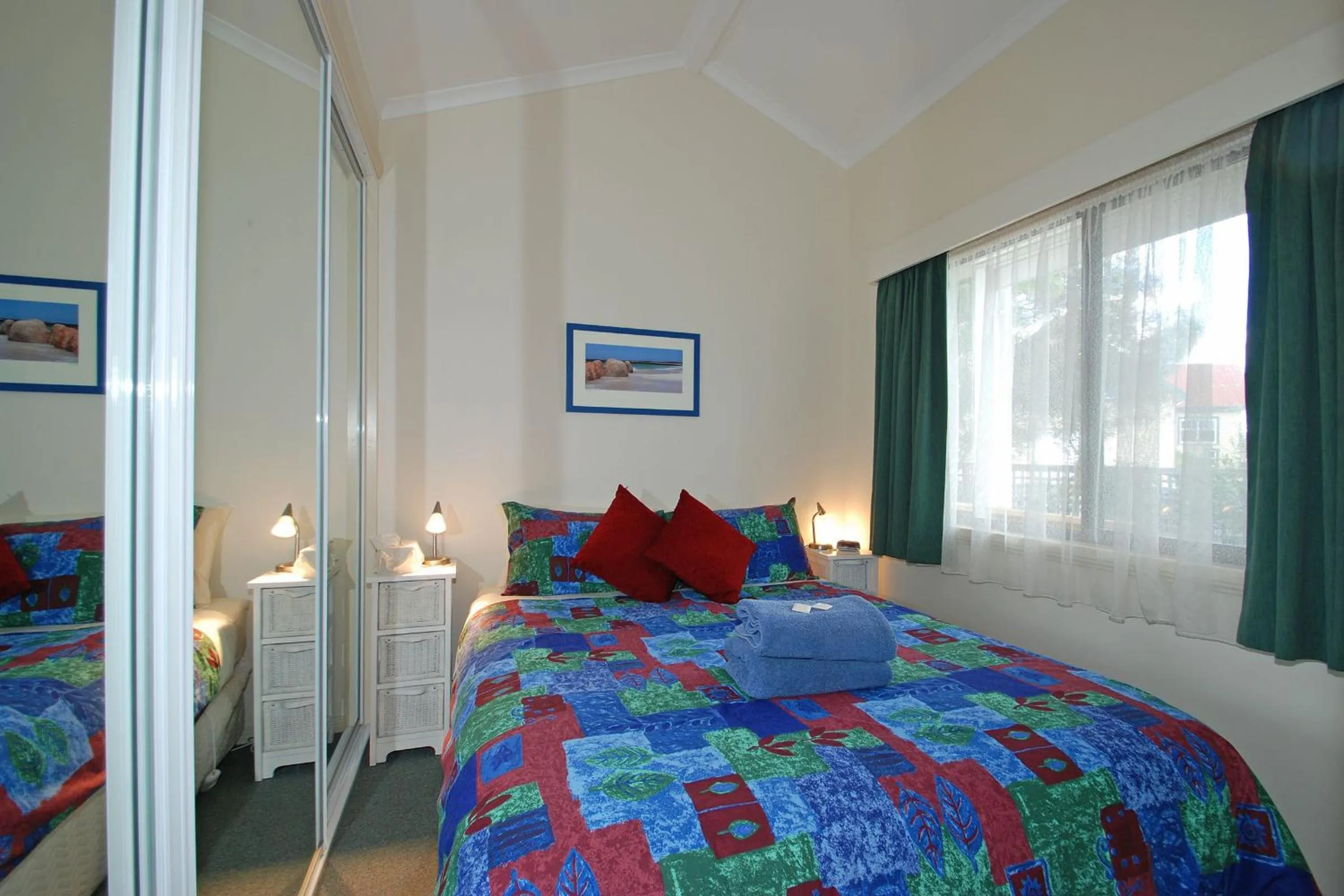 Bed in Triabunna Cabin & Caravan Park