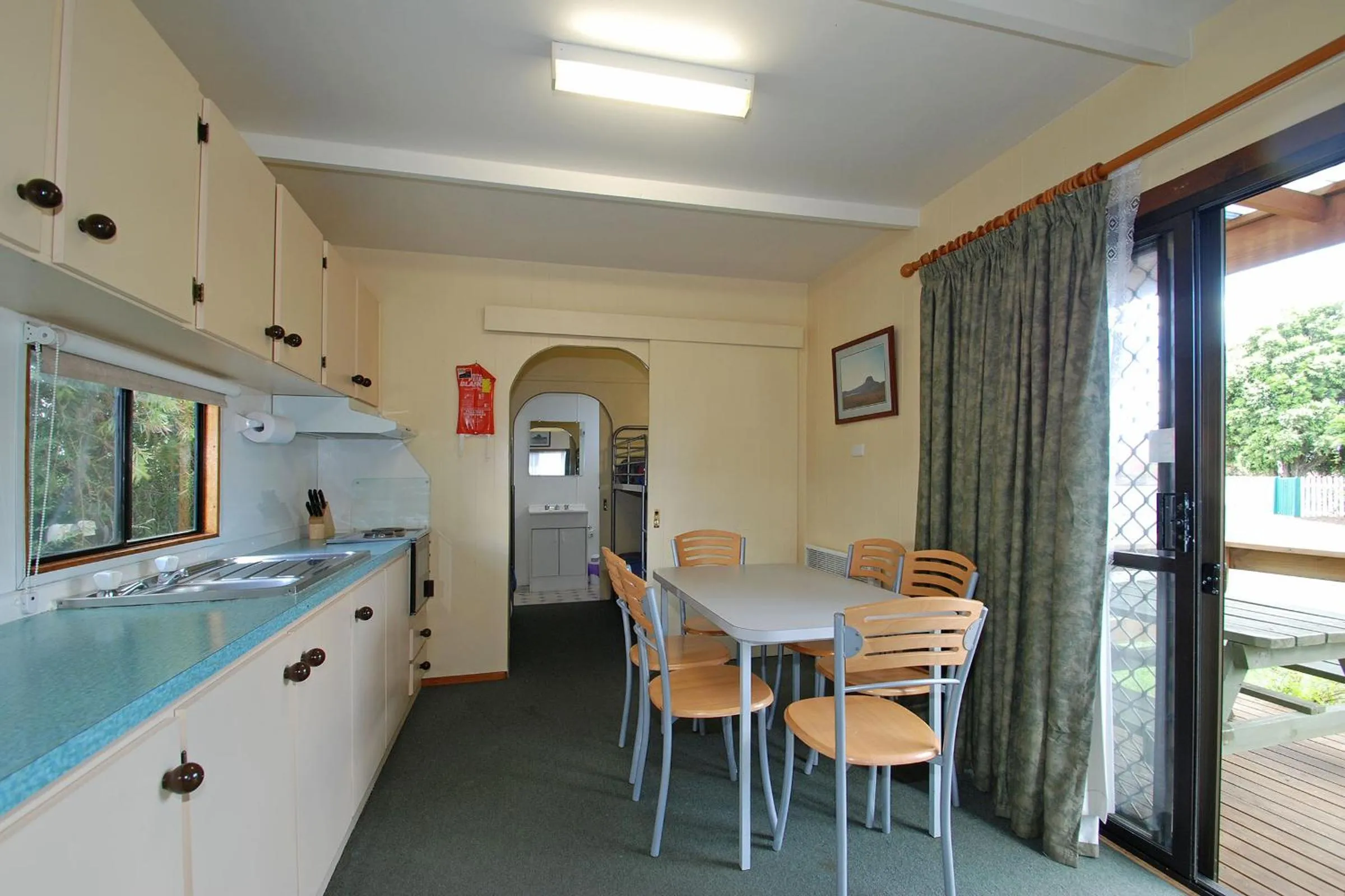 Dining area in Triabunna Cabin & Caravan Park
