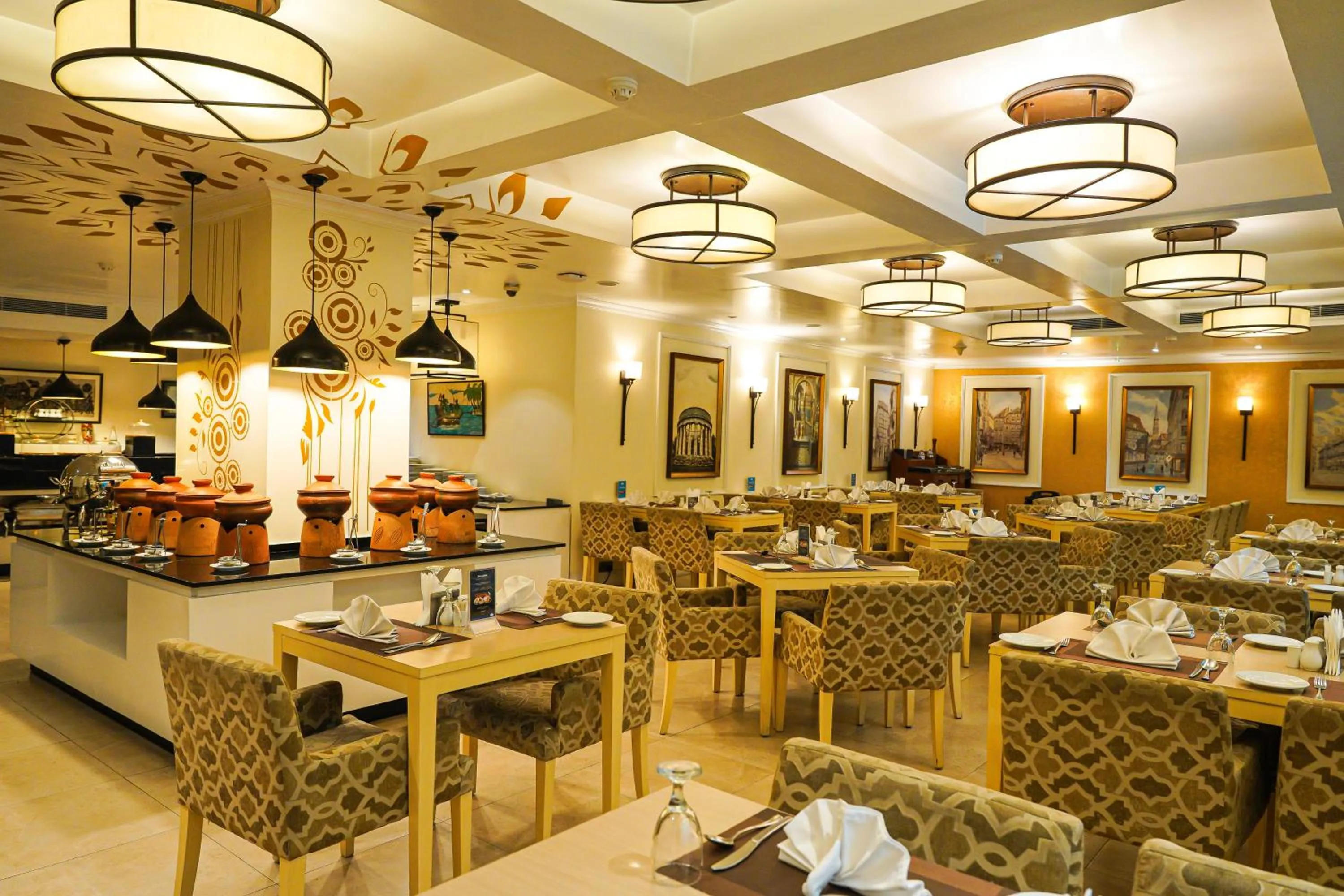 Restaurant/places to eat in Royal Park Residence Hotel