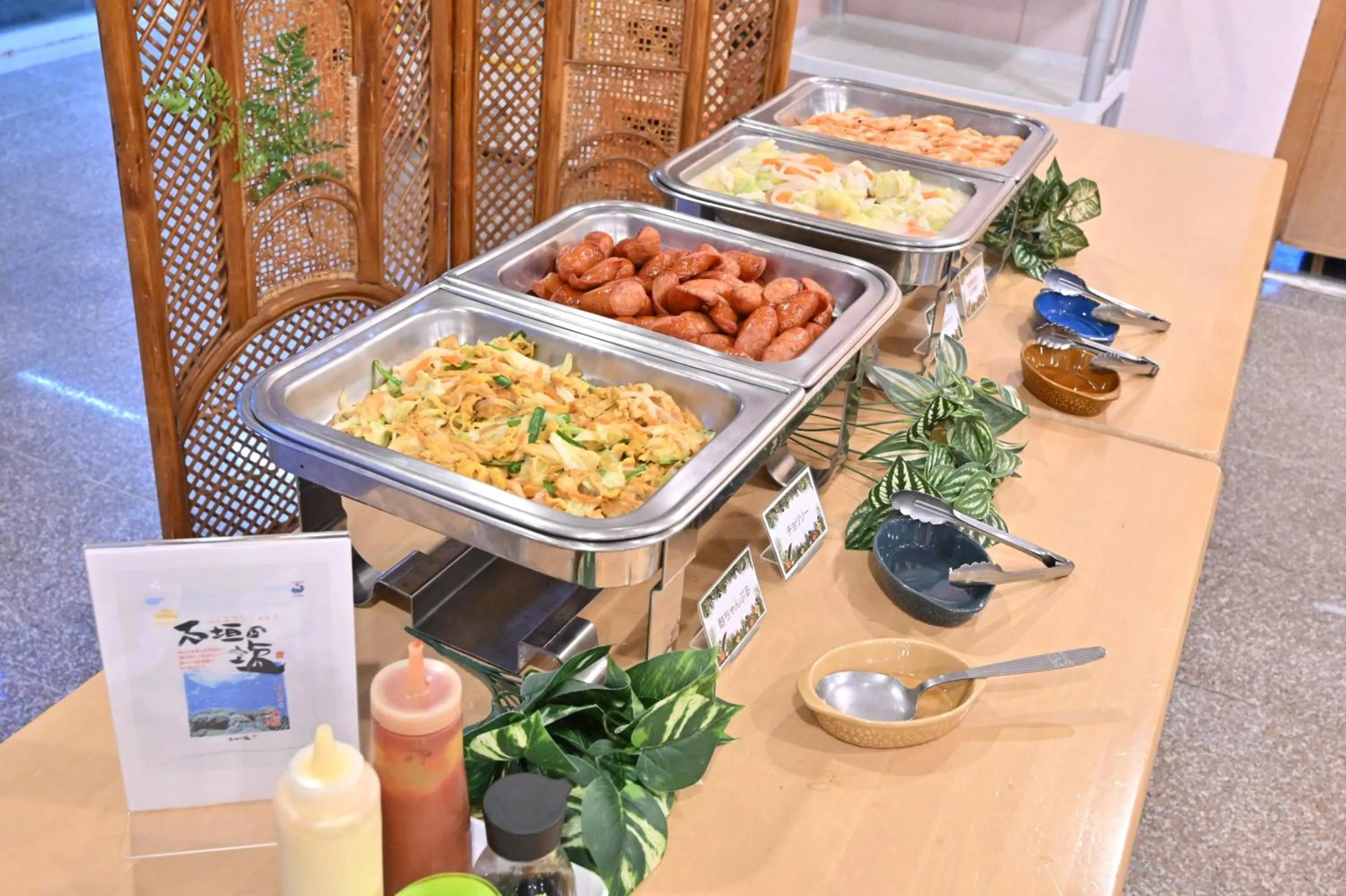 Breakfast in Iriomotejima-Jungle Hotel Painumaya