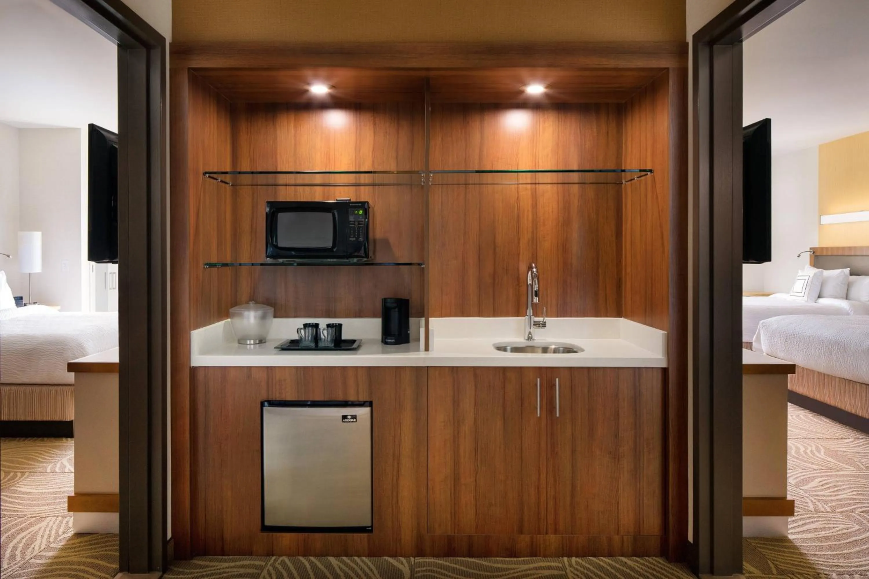 Bedroom, Bed in SpringHill Suites by Marriott Los Angeles Burbank/Downtown