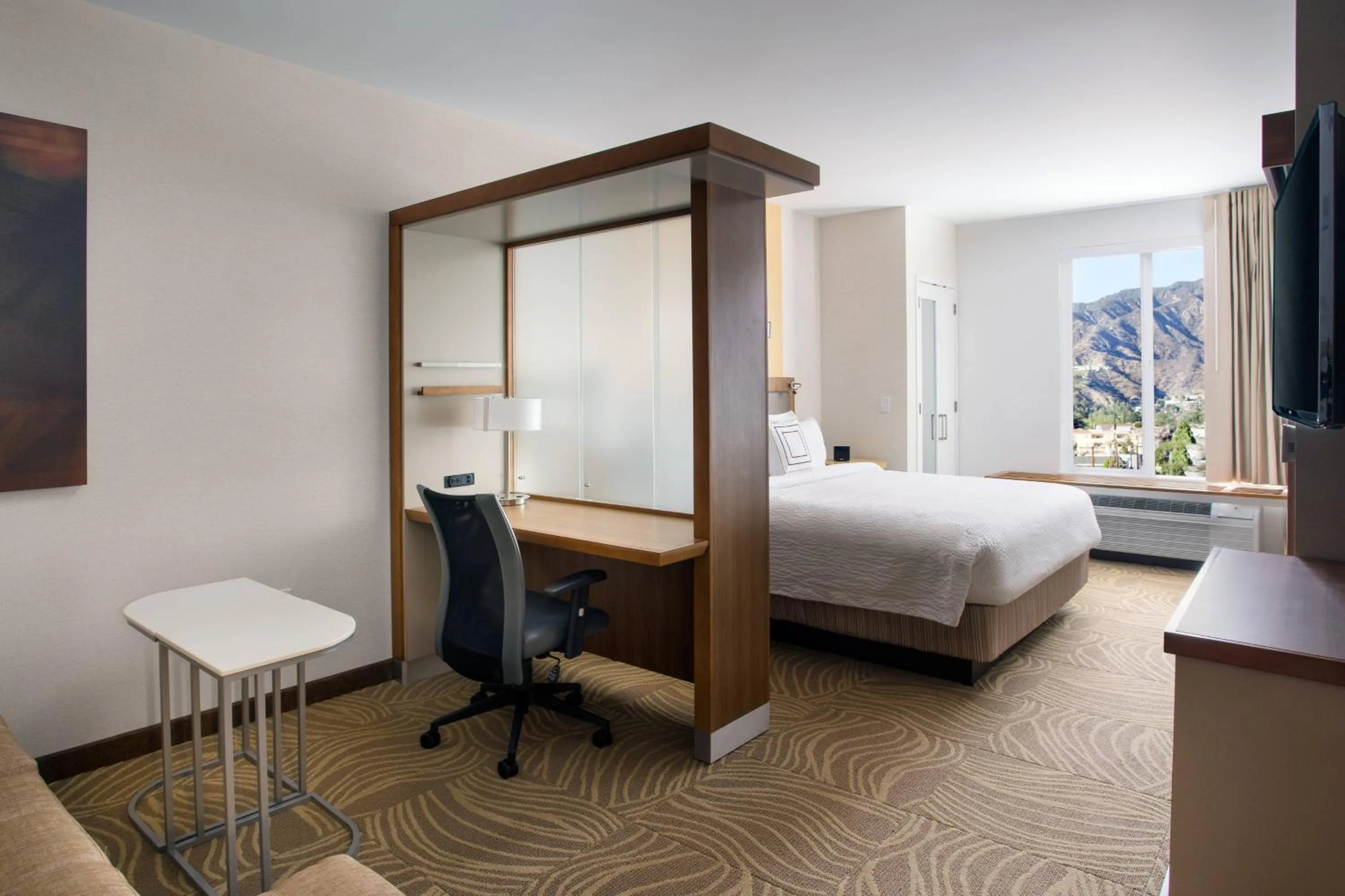 Bedroom, Bed in SpringHill Suites by Marriott Los Angeles Burbank/Downtown