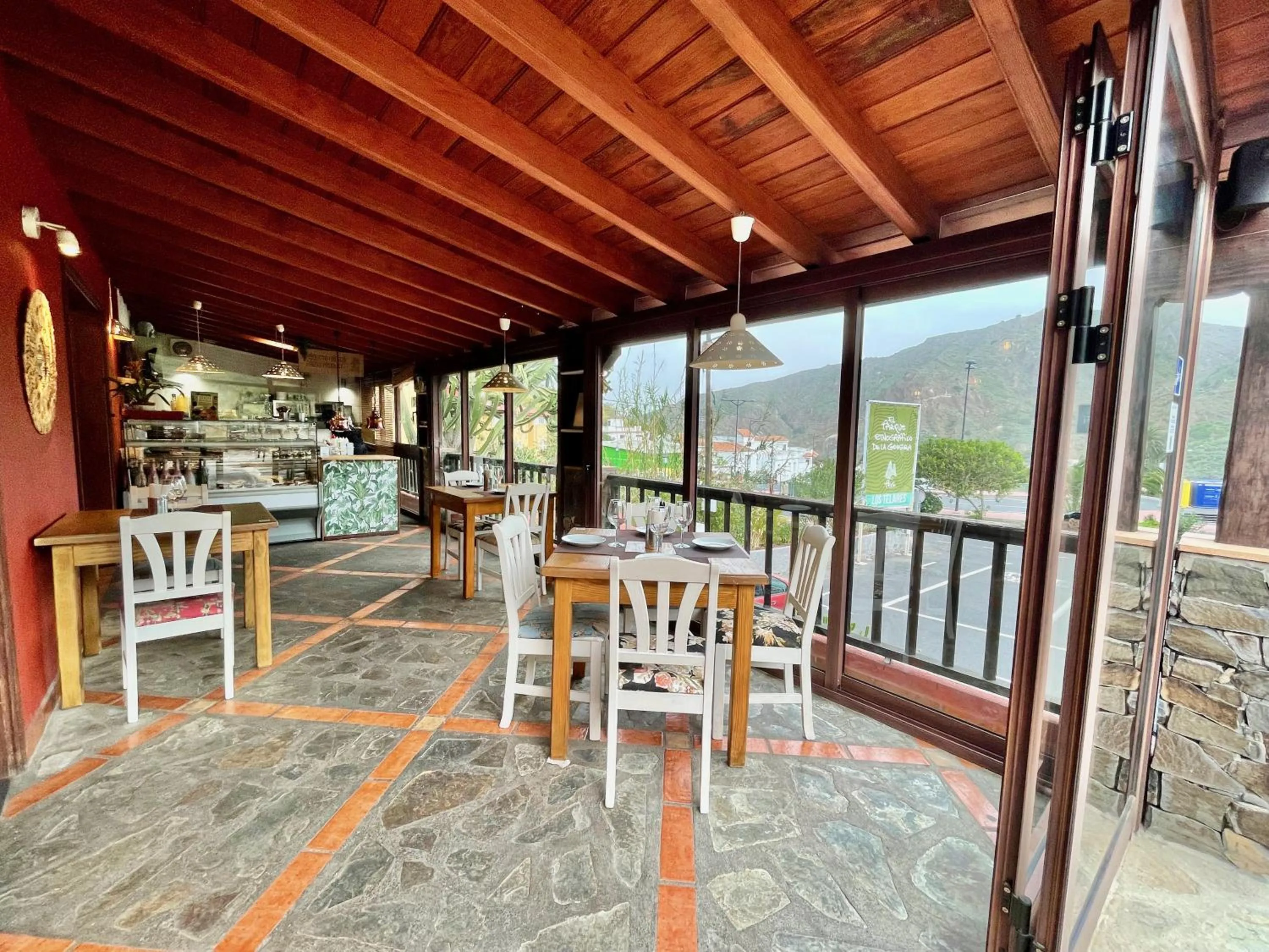 Restaurant/places to eat in Suites Los Telares - Adults Recommended