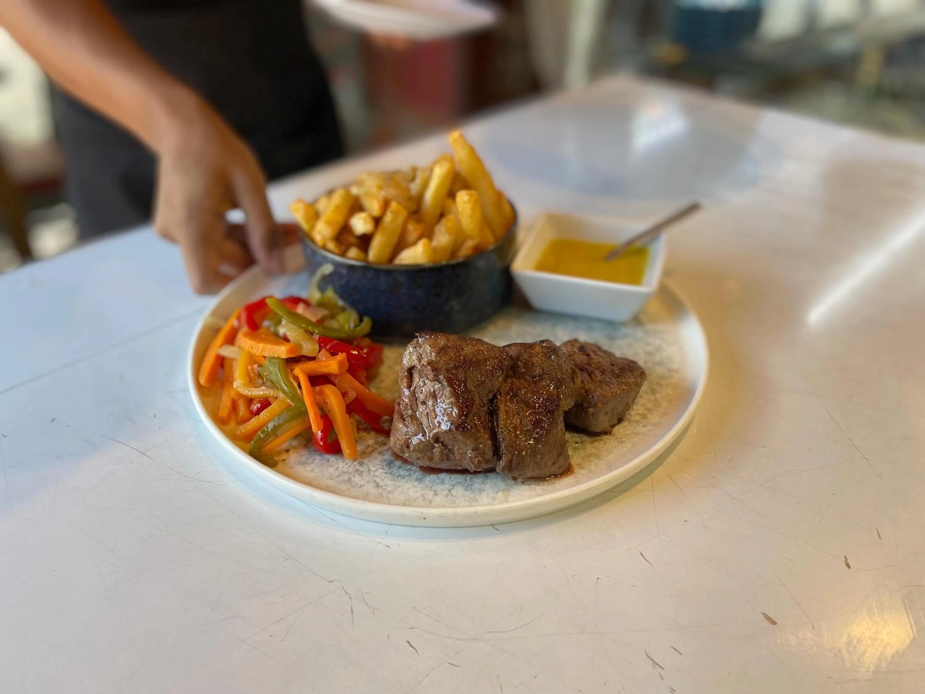 Restaurant/places to eat in Suites Los Telares - Adults Recommended