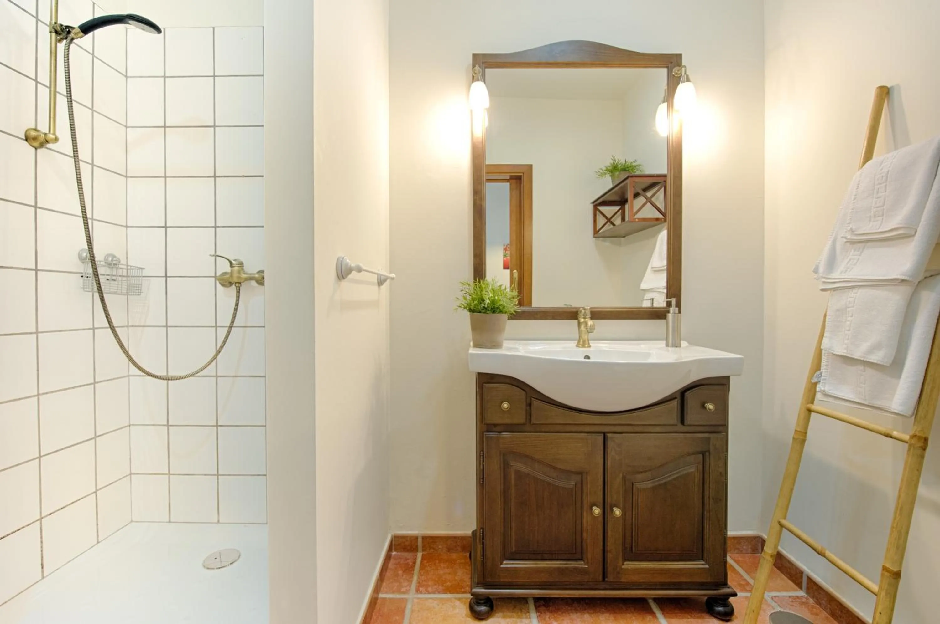 Shower in Suites Los Telares - Adults Recommended