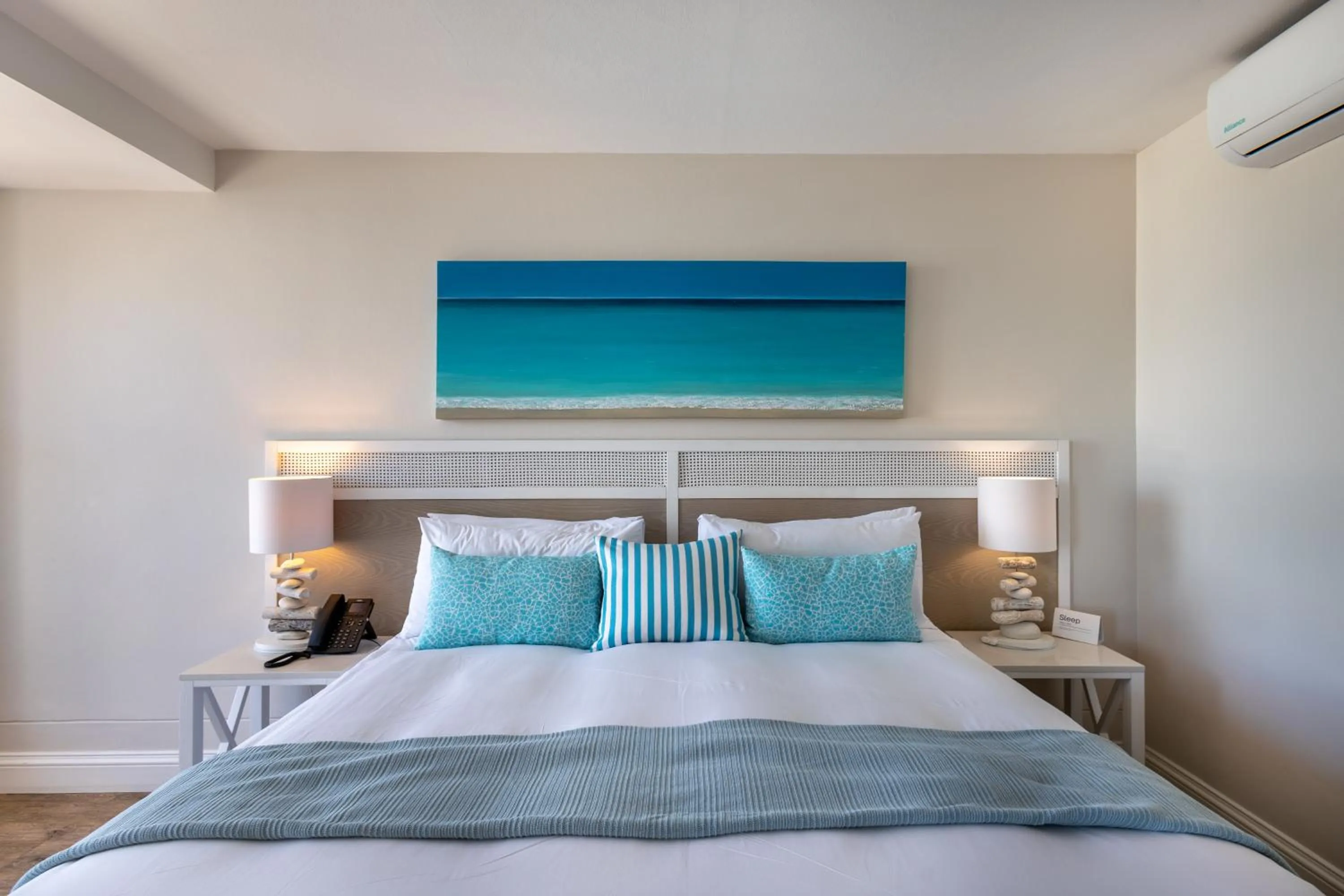 Bed in Bayview Hotel