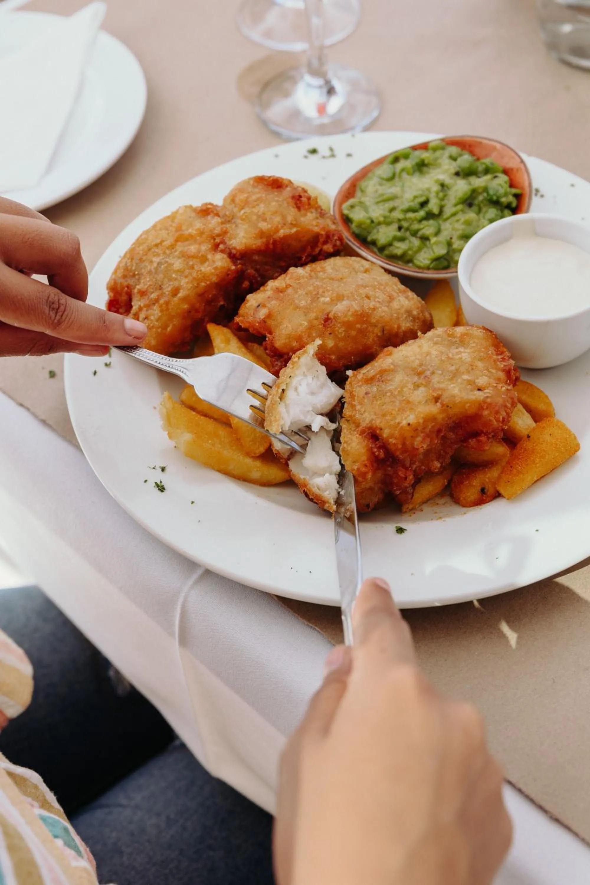 Restaurant/places to eat in Bayview Hotel