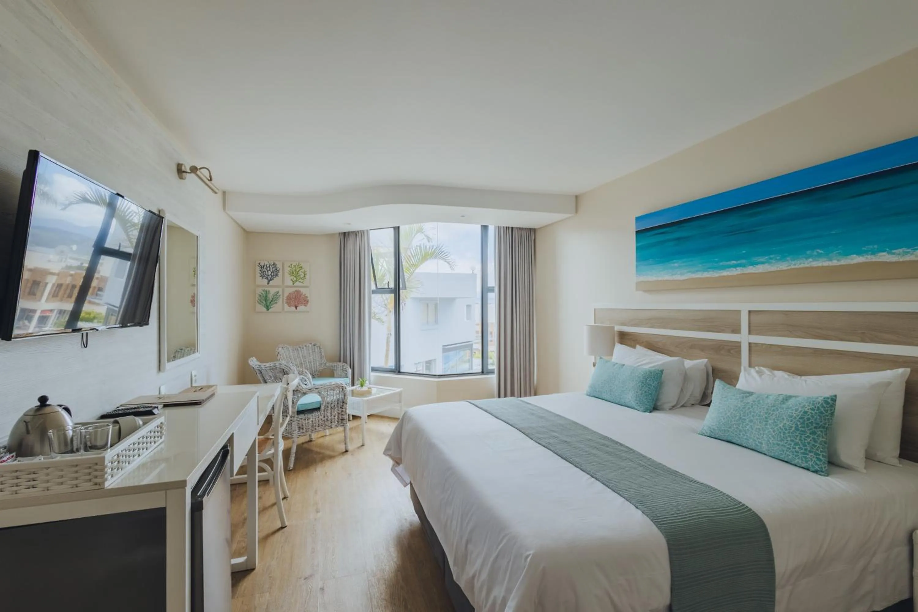 Bed in Bayview Hotel