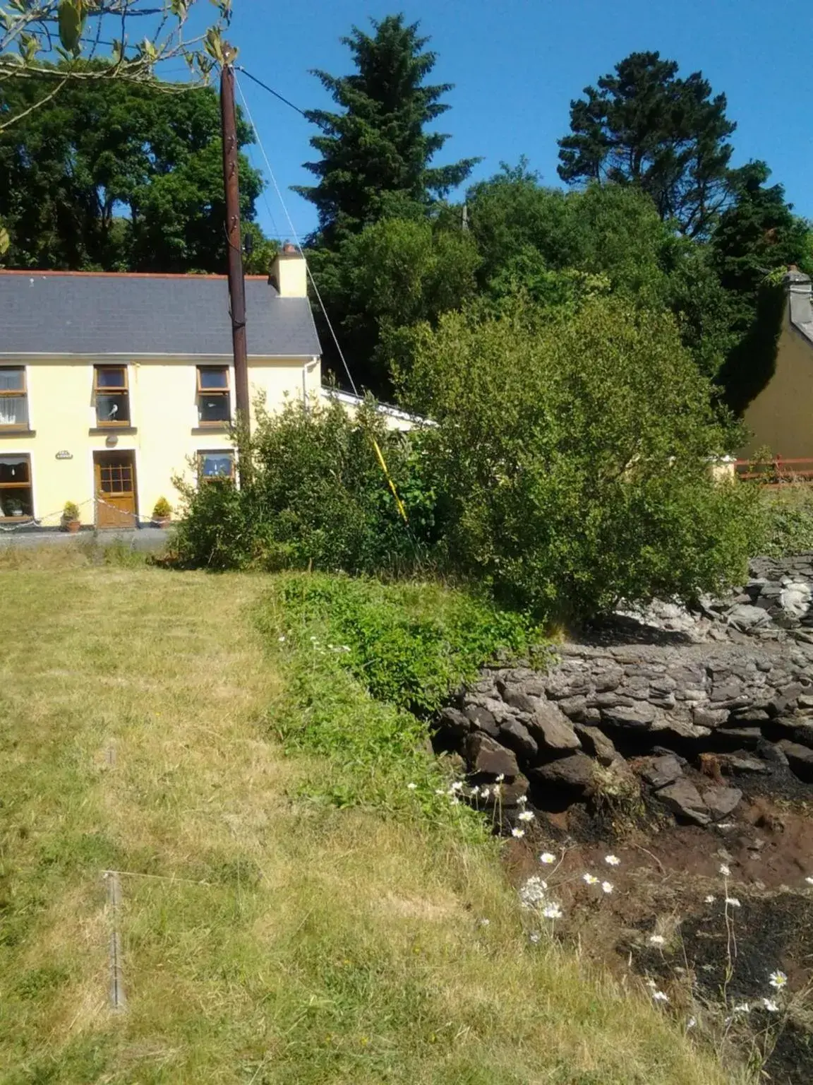 Twin Room with Mountain View in Sea Lodge B&B Twin Room with Mountain View in Sea Lodge B&B