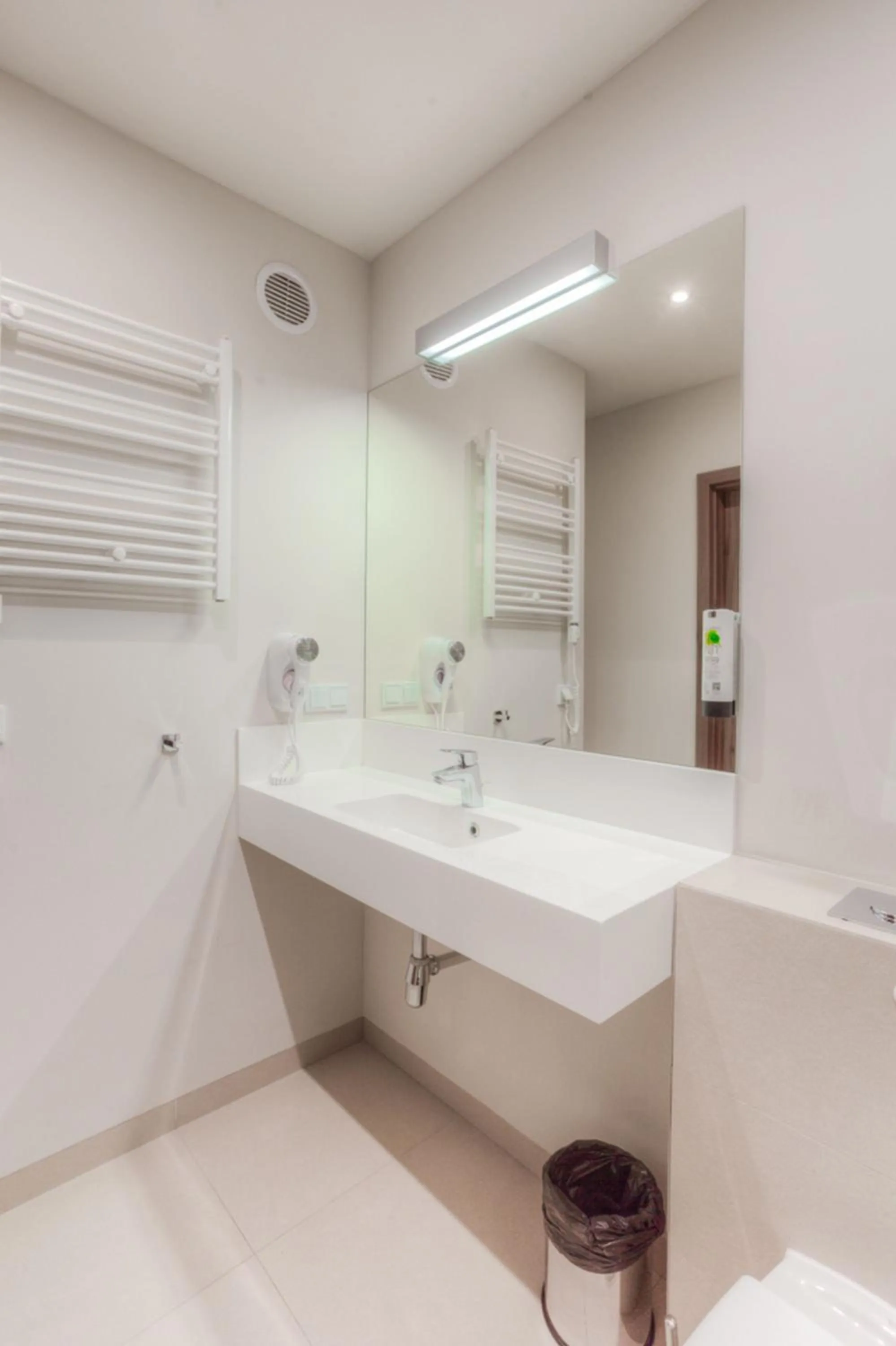 Bathroom in Baltic Park Molo Apartments by Zdrojowa