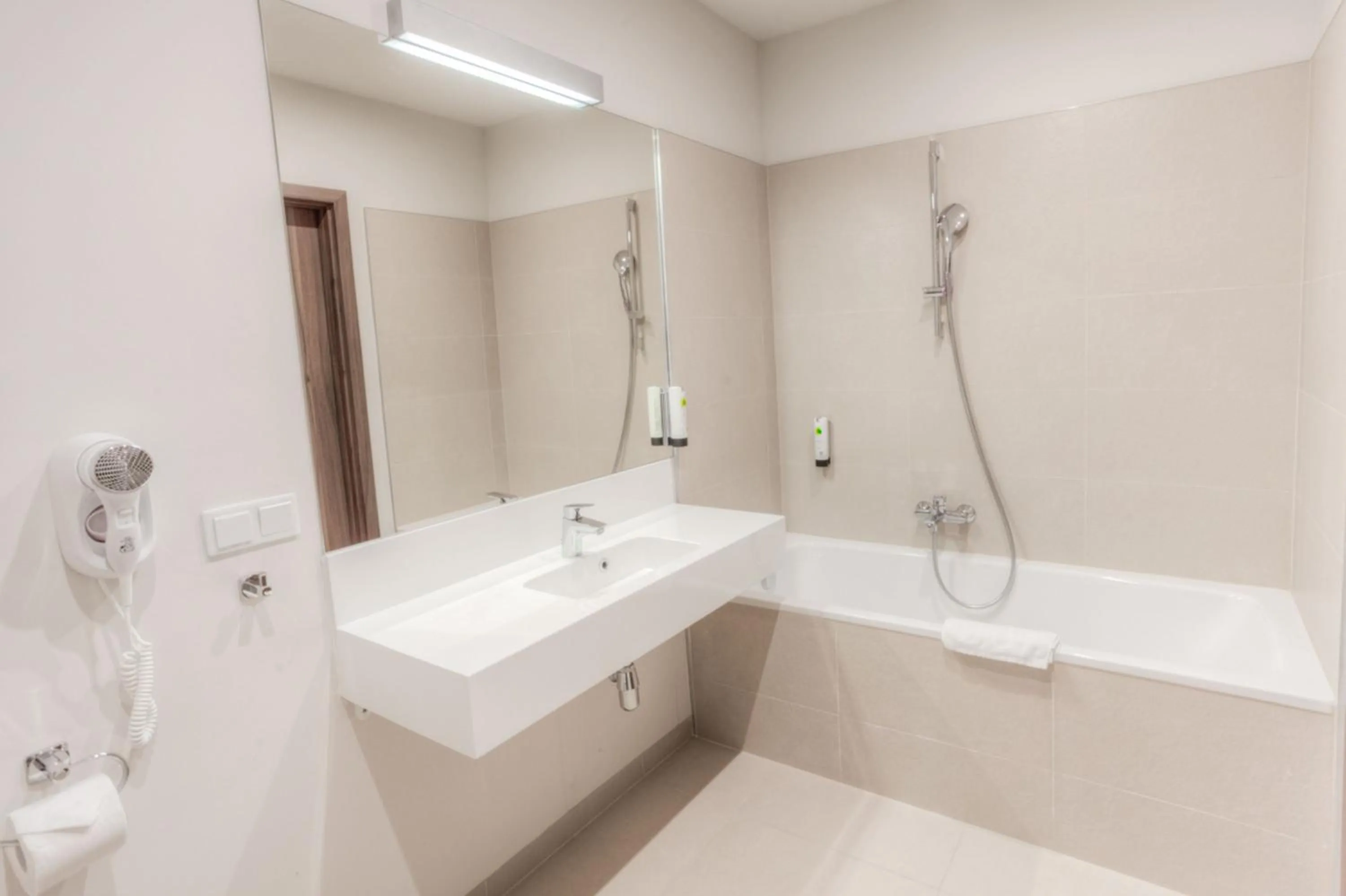 Bathroom in Baltic Park Molo Apartments by Zdrojowa