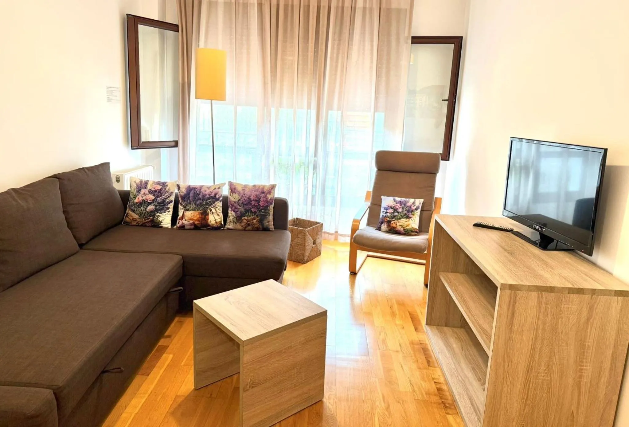 Communal lounge/ TV room in Apartamentos El Caxigu