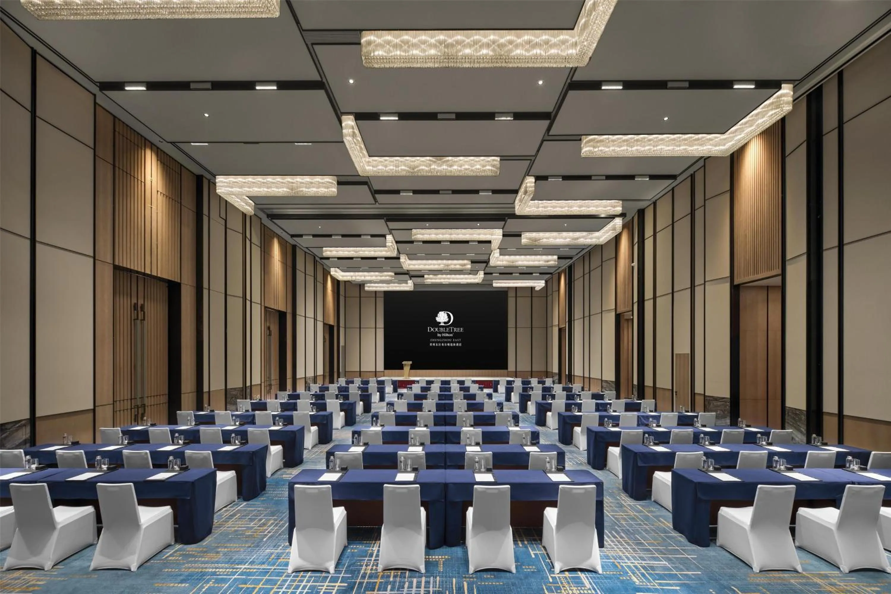 Meeting/conference room in Doubletree By Hilton Zhengzhou East