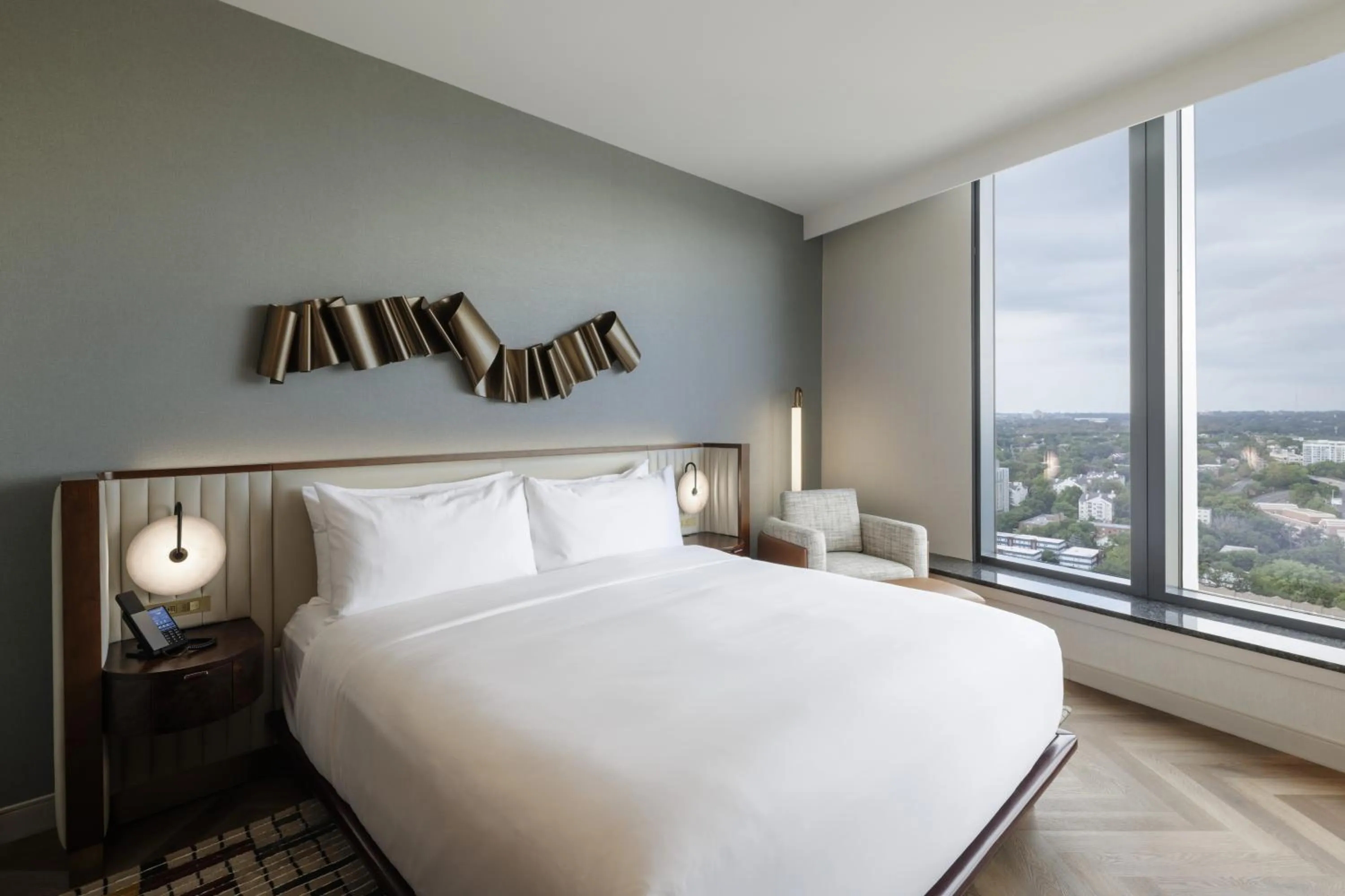 Bedroom, Bed in Hilton Arlington Rosslyn The Key