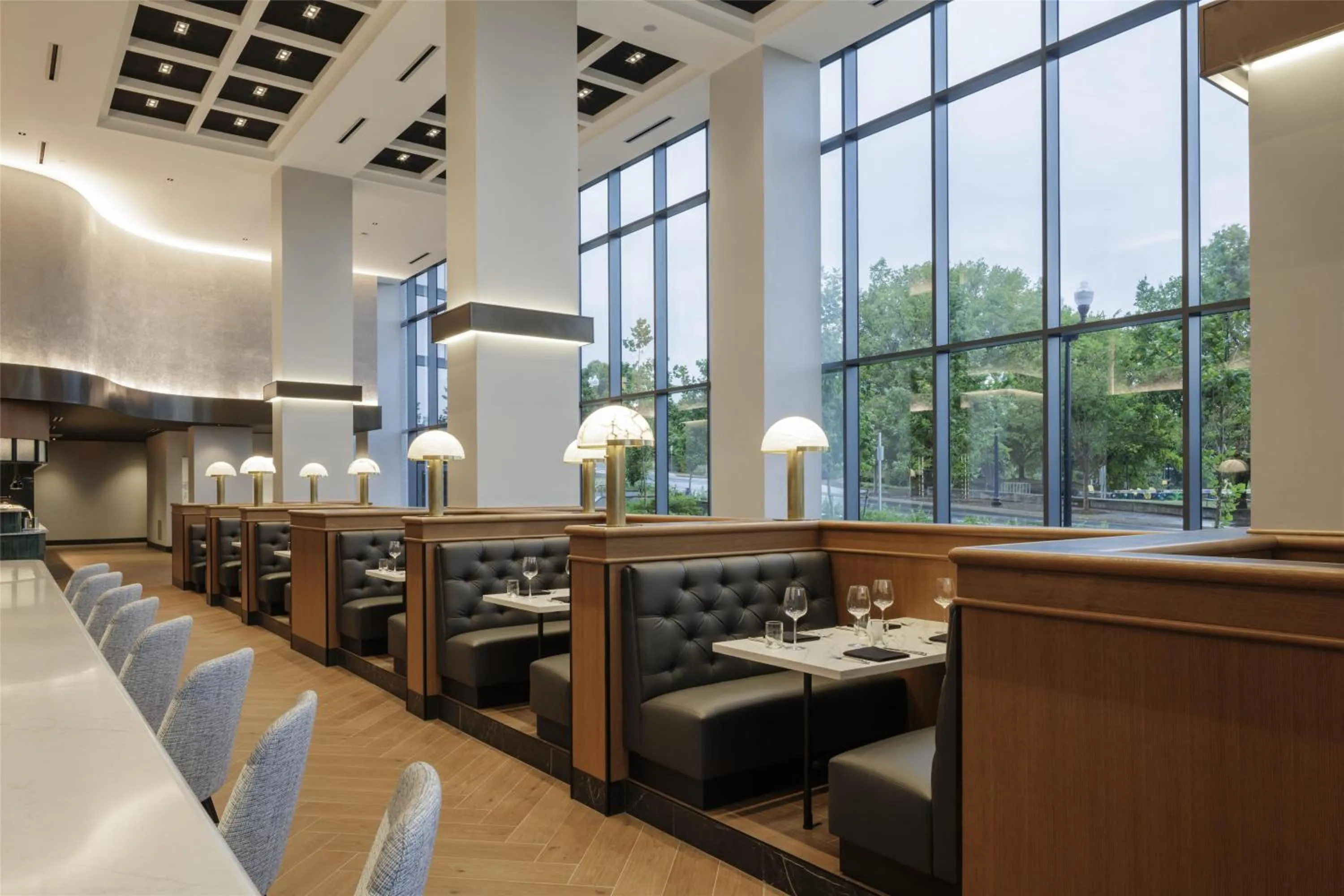 Restaurant/places to eat in Hilton Arlington Rosslyn The Key