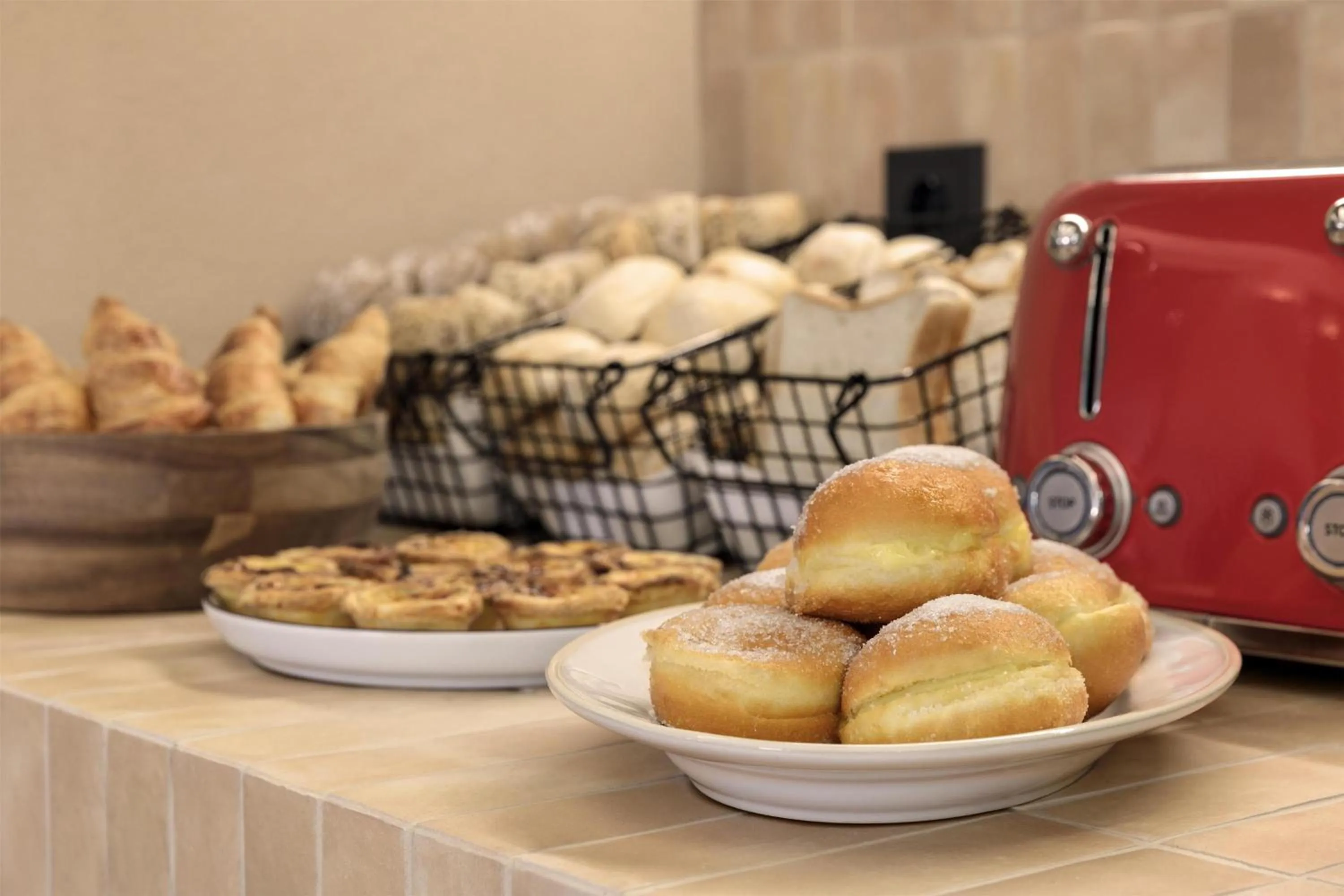 Breakfast in Amarello Hotel Praia Santo André, Tapestry Collection by Hilton