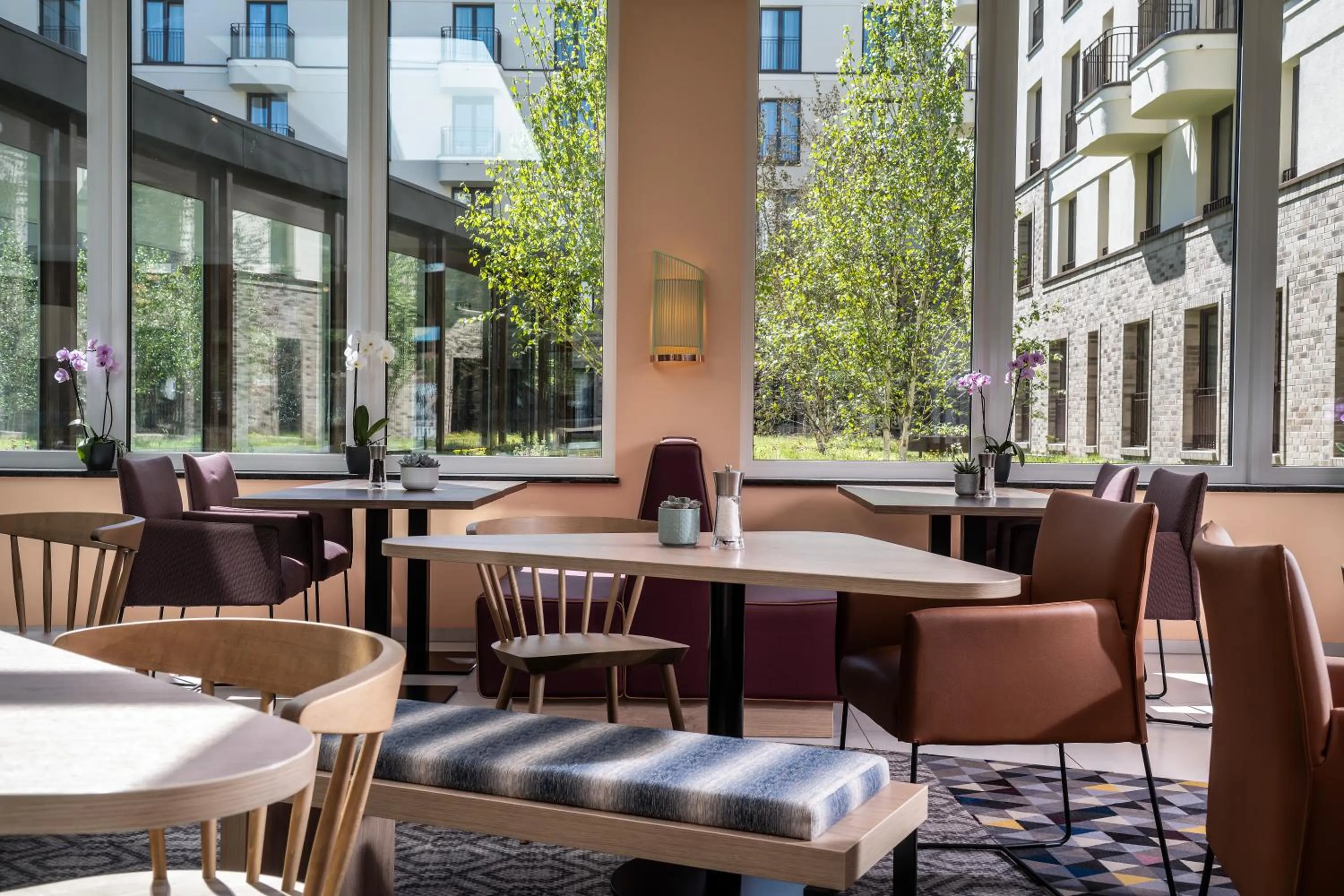 Restaurant/places to eat in Hampton By Hilton Potsdam Babelsberg