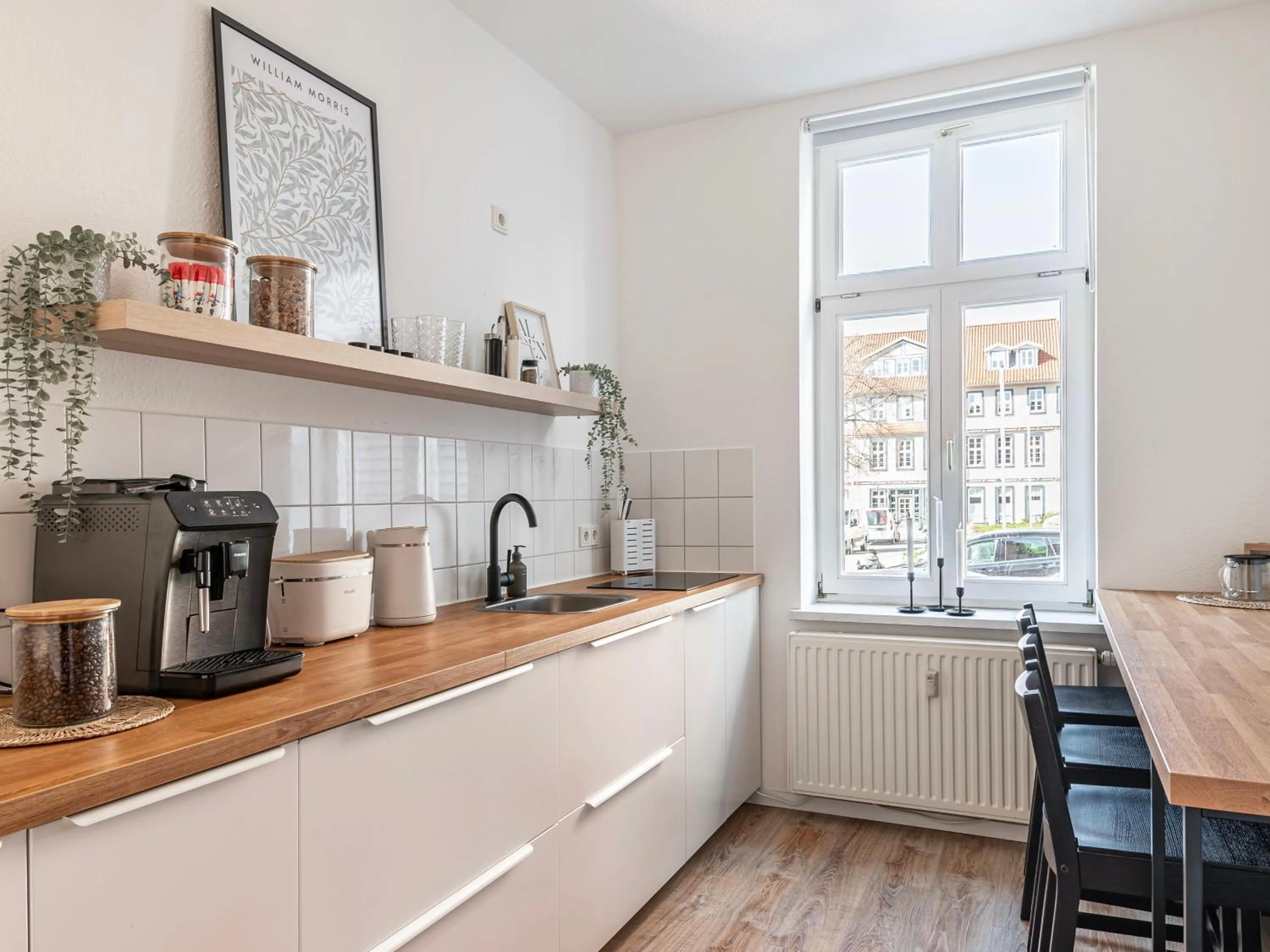 Coffee/tea facilities in REGIOHOTEL Am Nicolaiplatz Wernigerode - #Ferienwohnungen #FrischRenoviert #Kaffeevollautomat #Bestlage