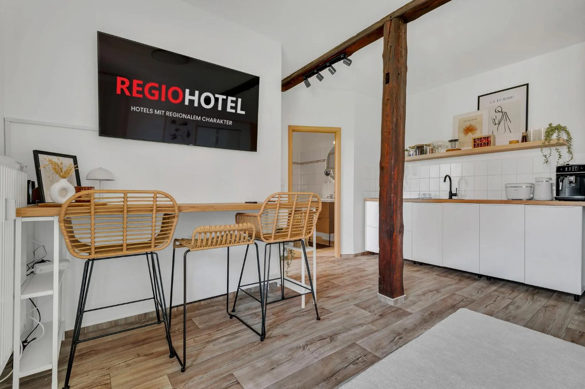 Coffee/tea facilities in REGIOHOTEL Am Nicolaiplatz Wernigerode - #Ferienwohnungen #FrischRenoviert #Kaffeevollautomat #Bestlage