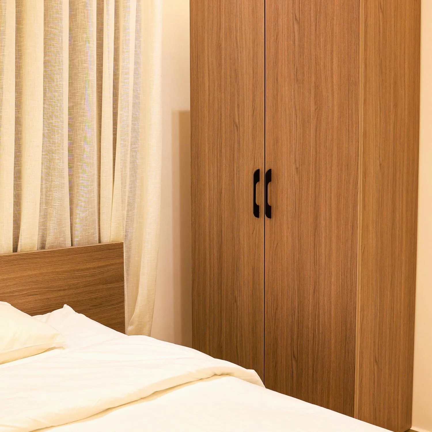 Bedroom, Bed in BHomed Shaab