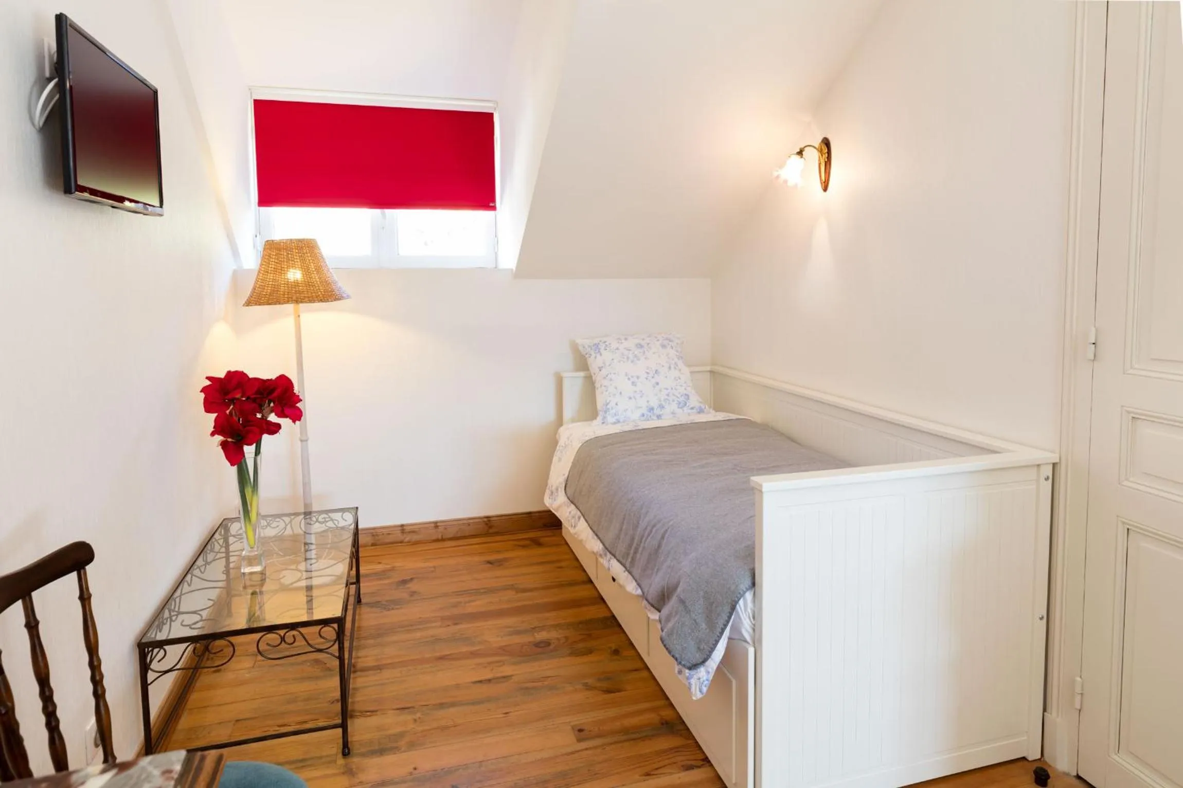 Bed in Villa l'Orante