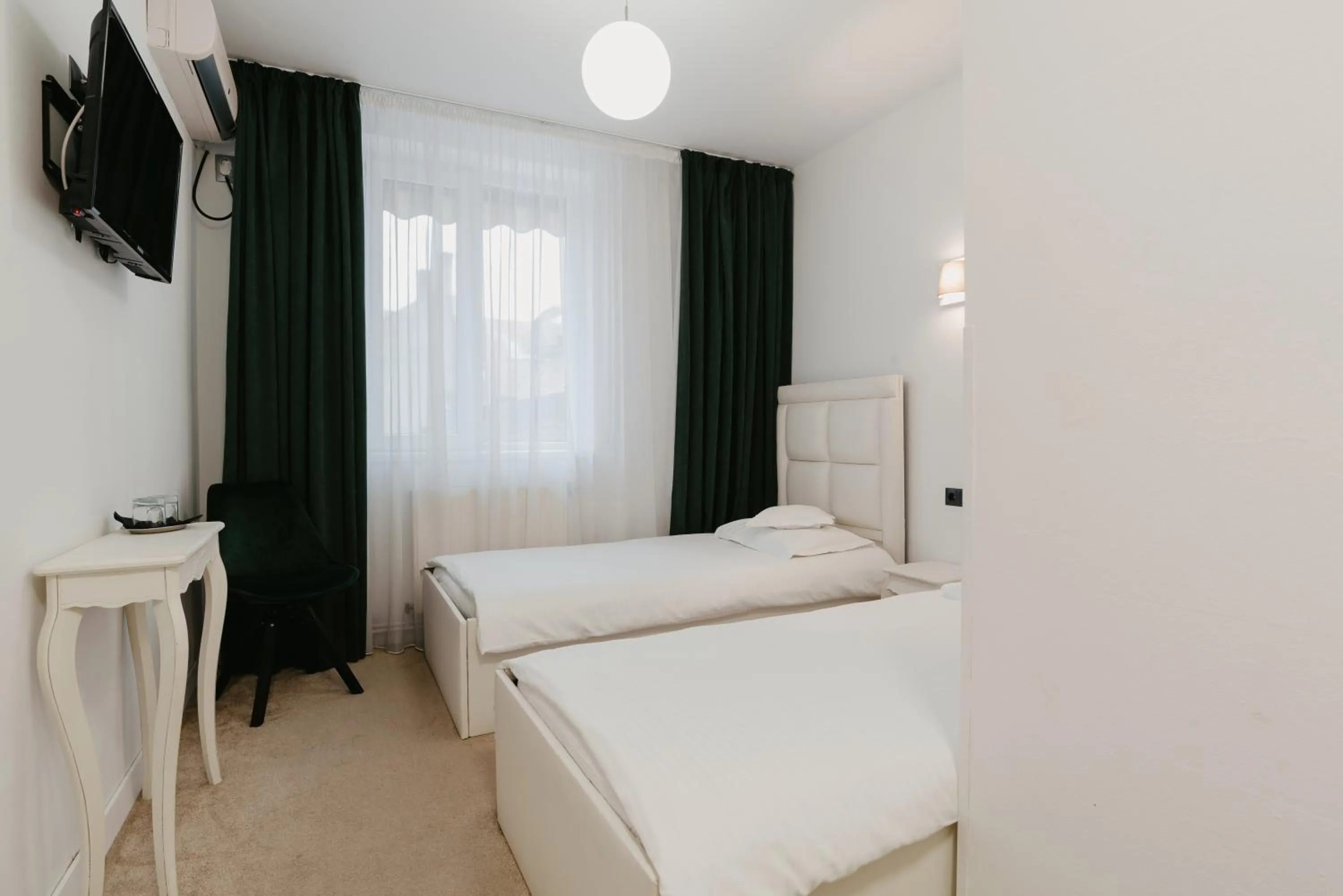 Bed in Fullton Central