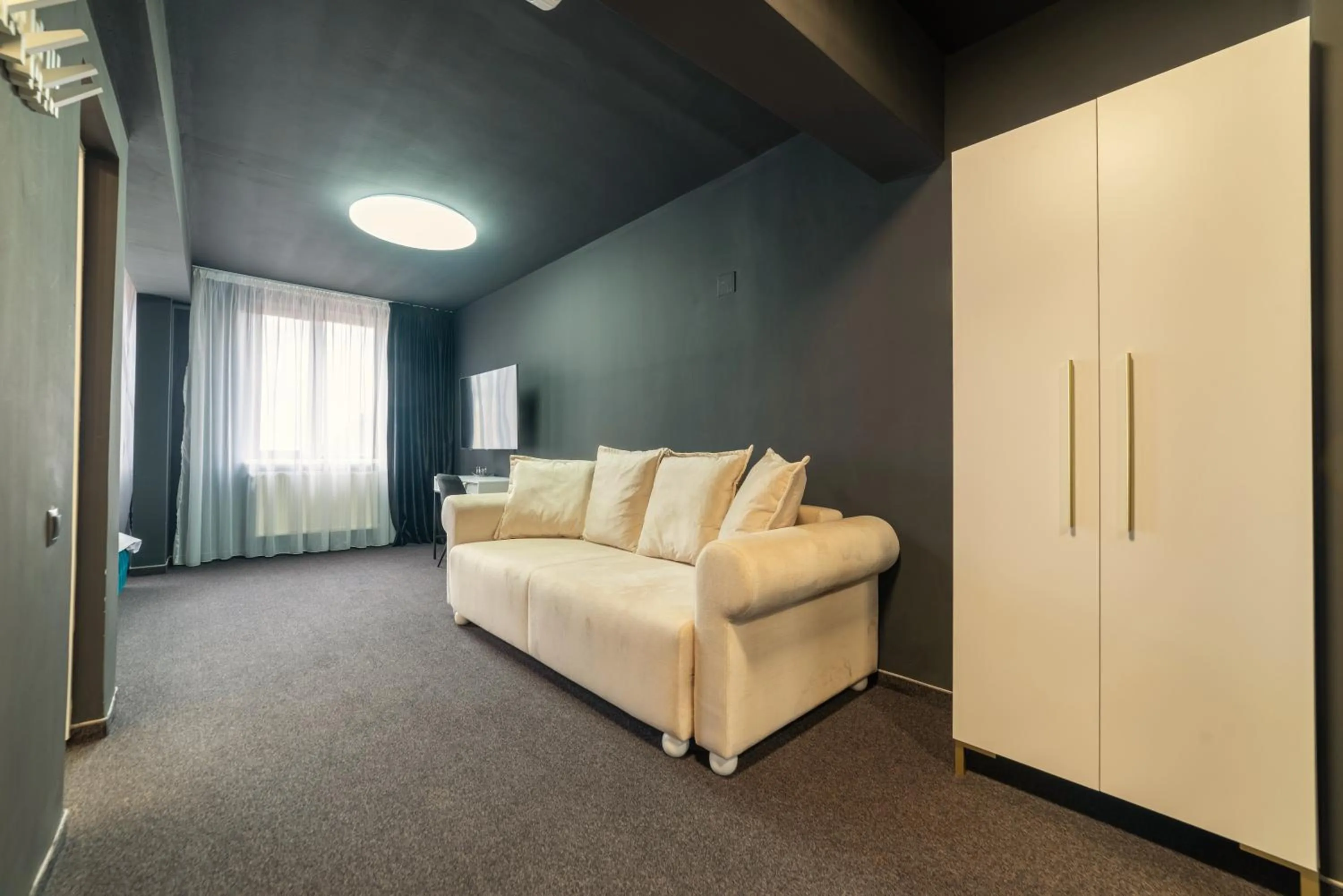 Seating area in Fullton Central