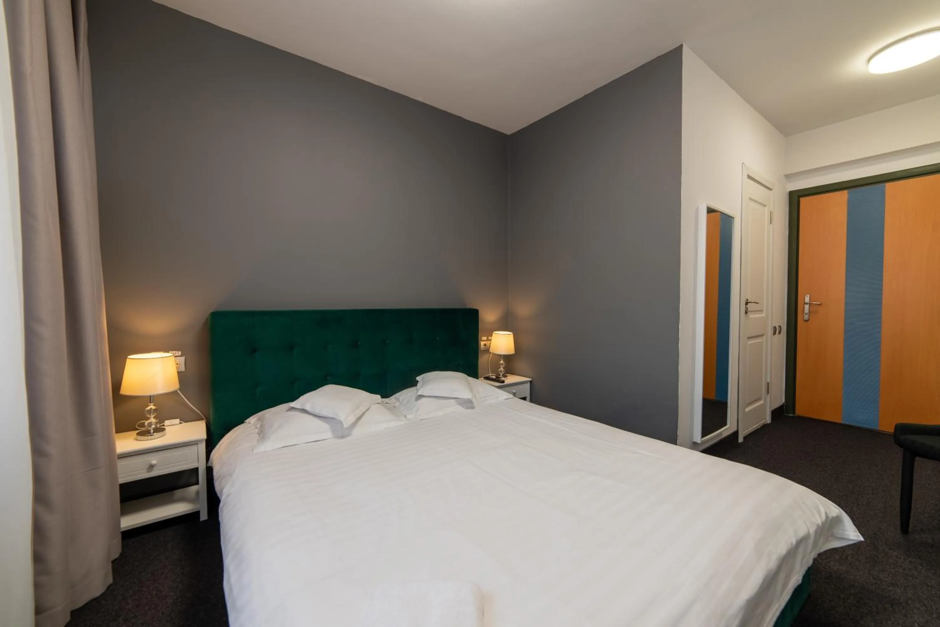 Bed in Fullton Central