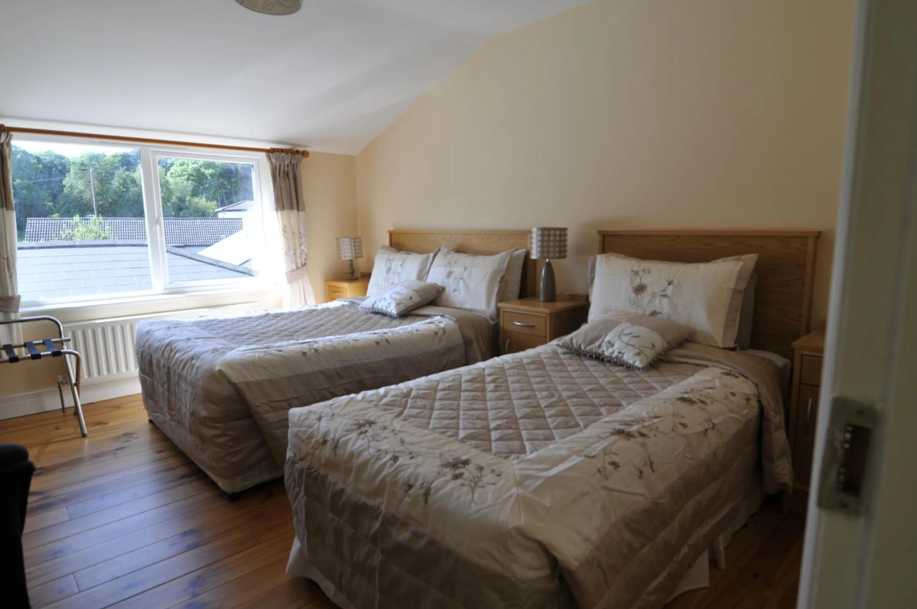 Bedroom, Bed in Carrowntober House B & B