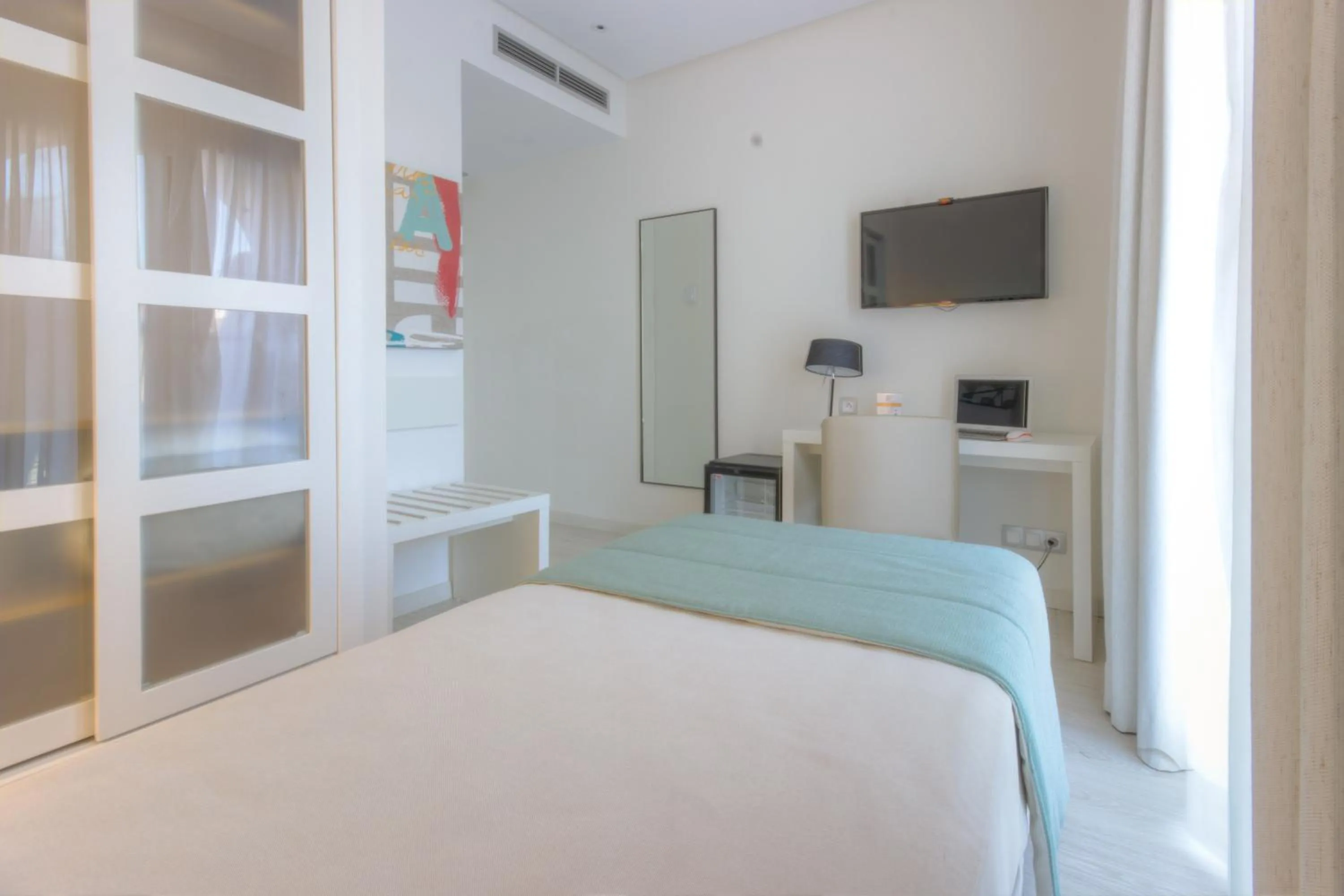 Photo of the whole room, Bed in Al Mandari Hôtel Tétouan