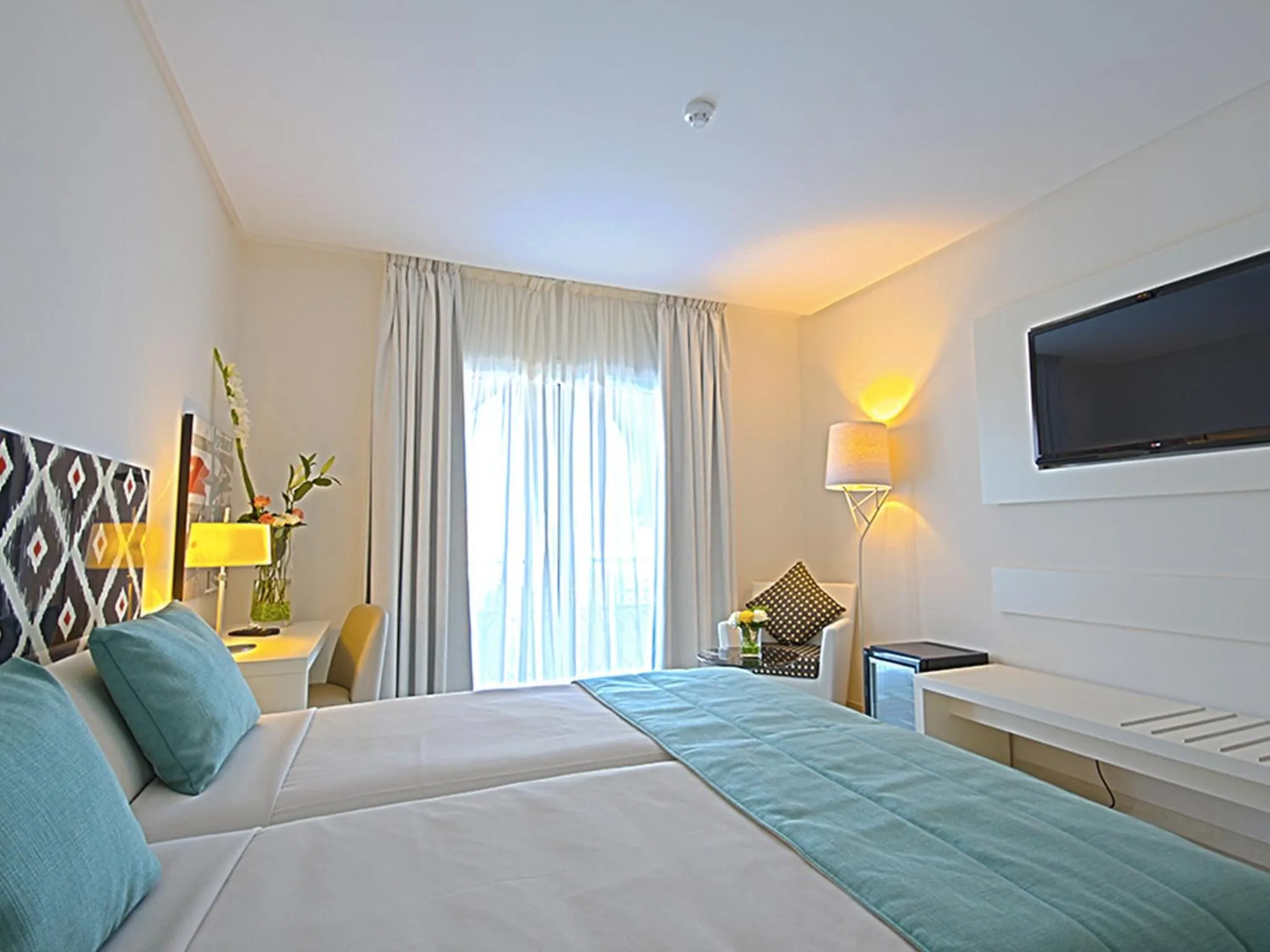 Photo of the whole room, Bed in Al Mandari Hôtel Tétouan